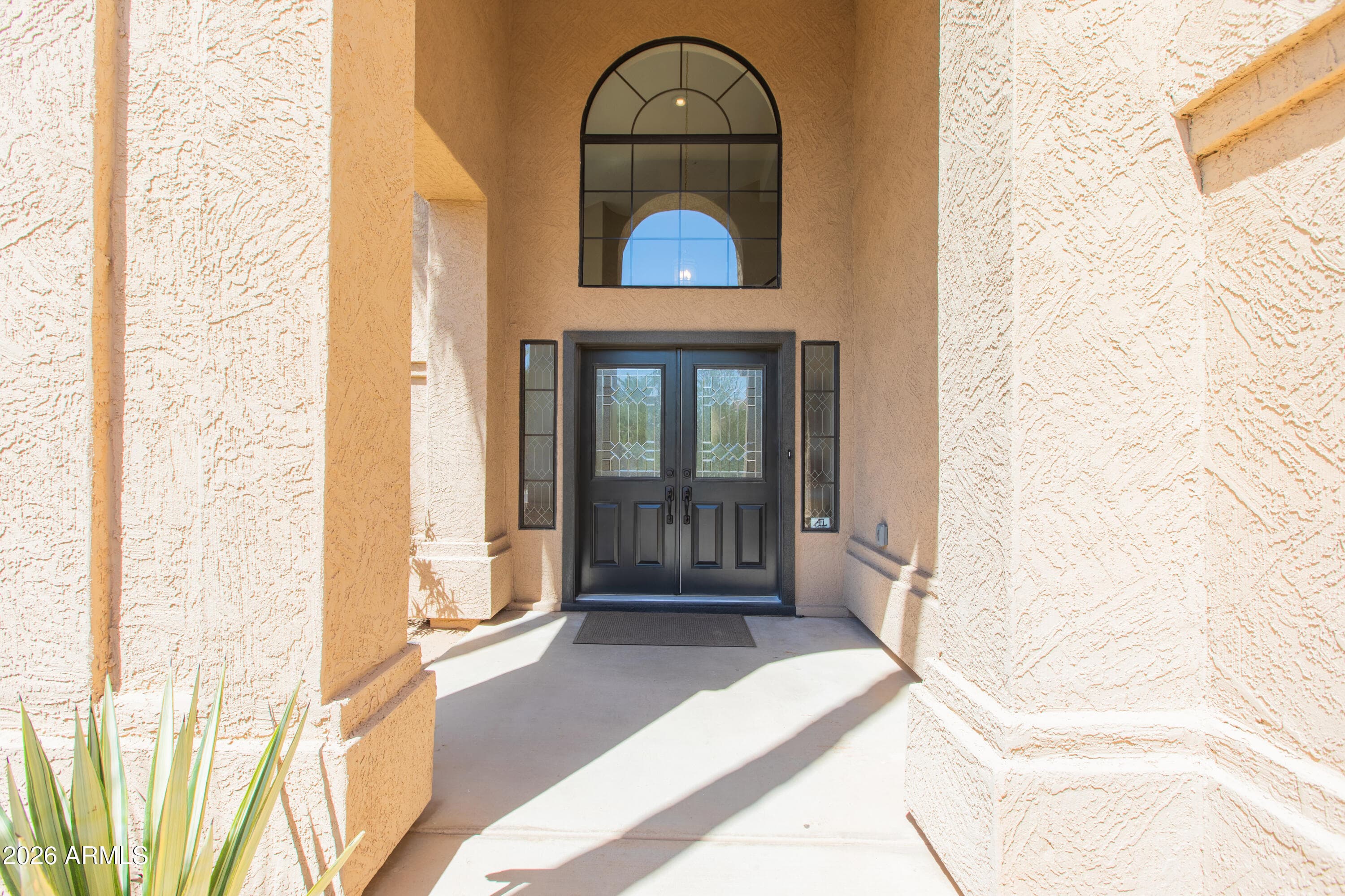 9048 E Blanche Drive — photo 3
