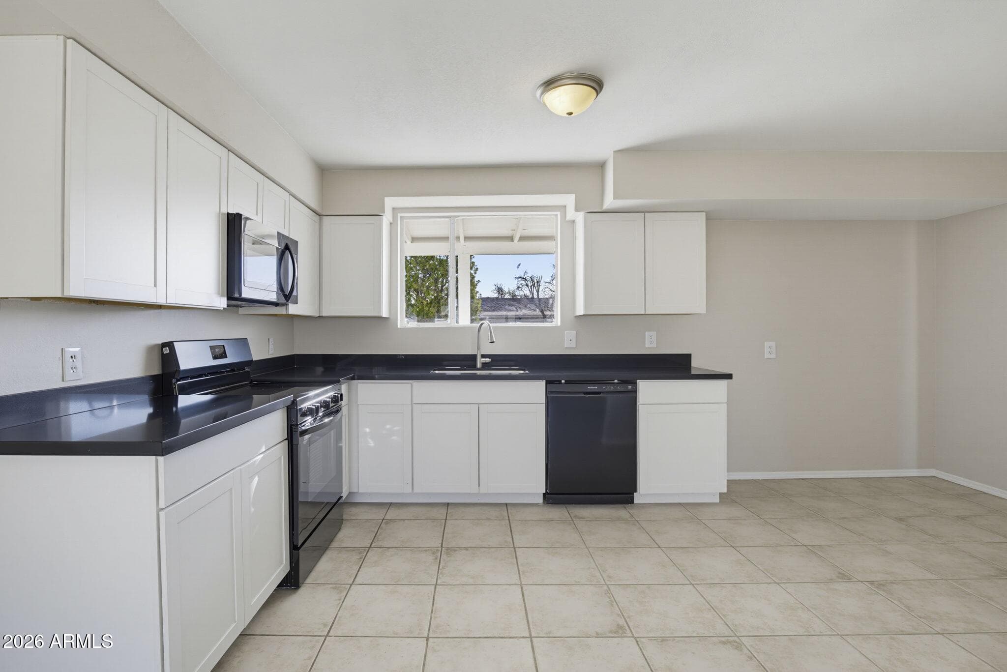 3436 N 49th Drive — photo 7