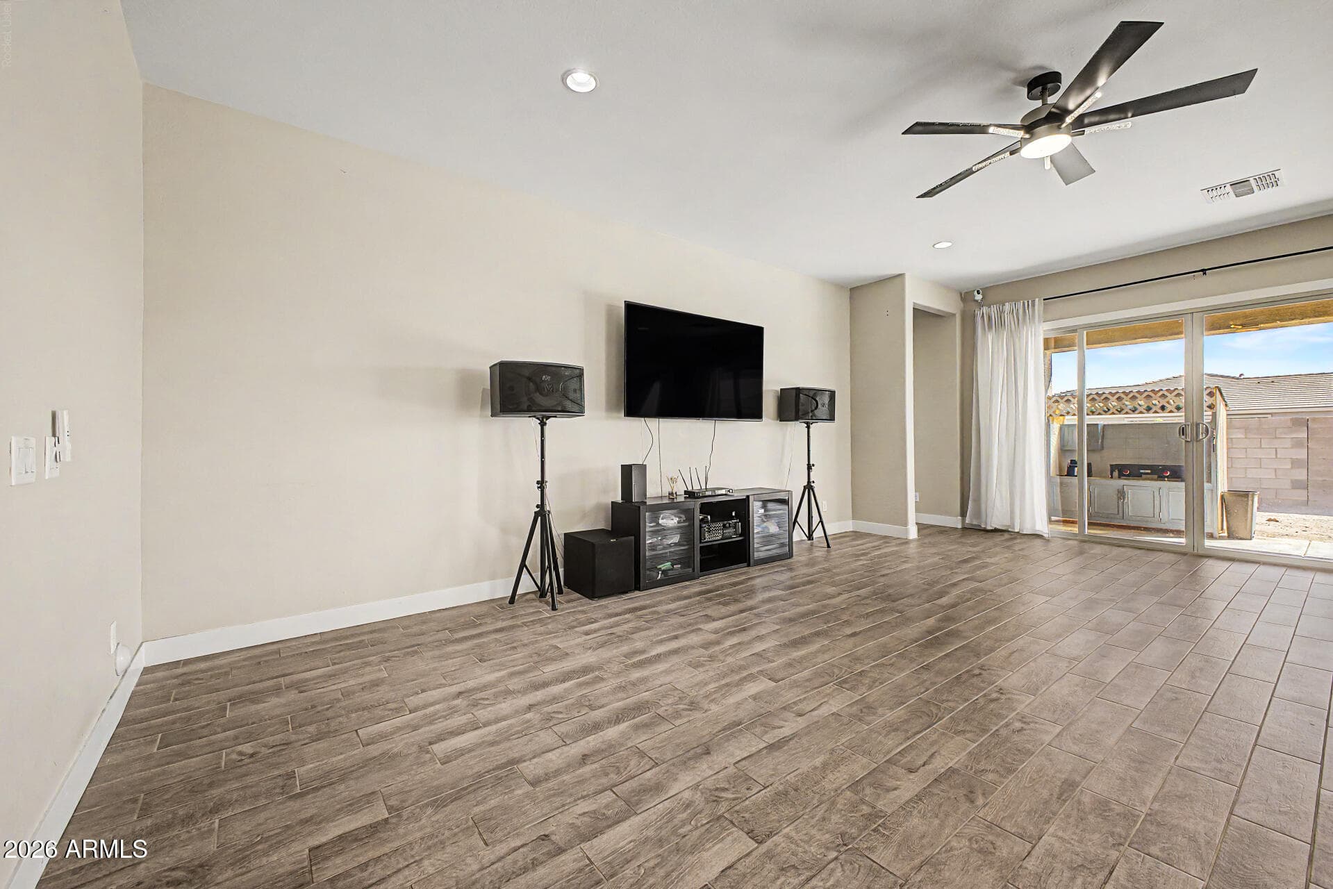 16367 W Morning Glory Street — photo 6