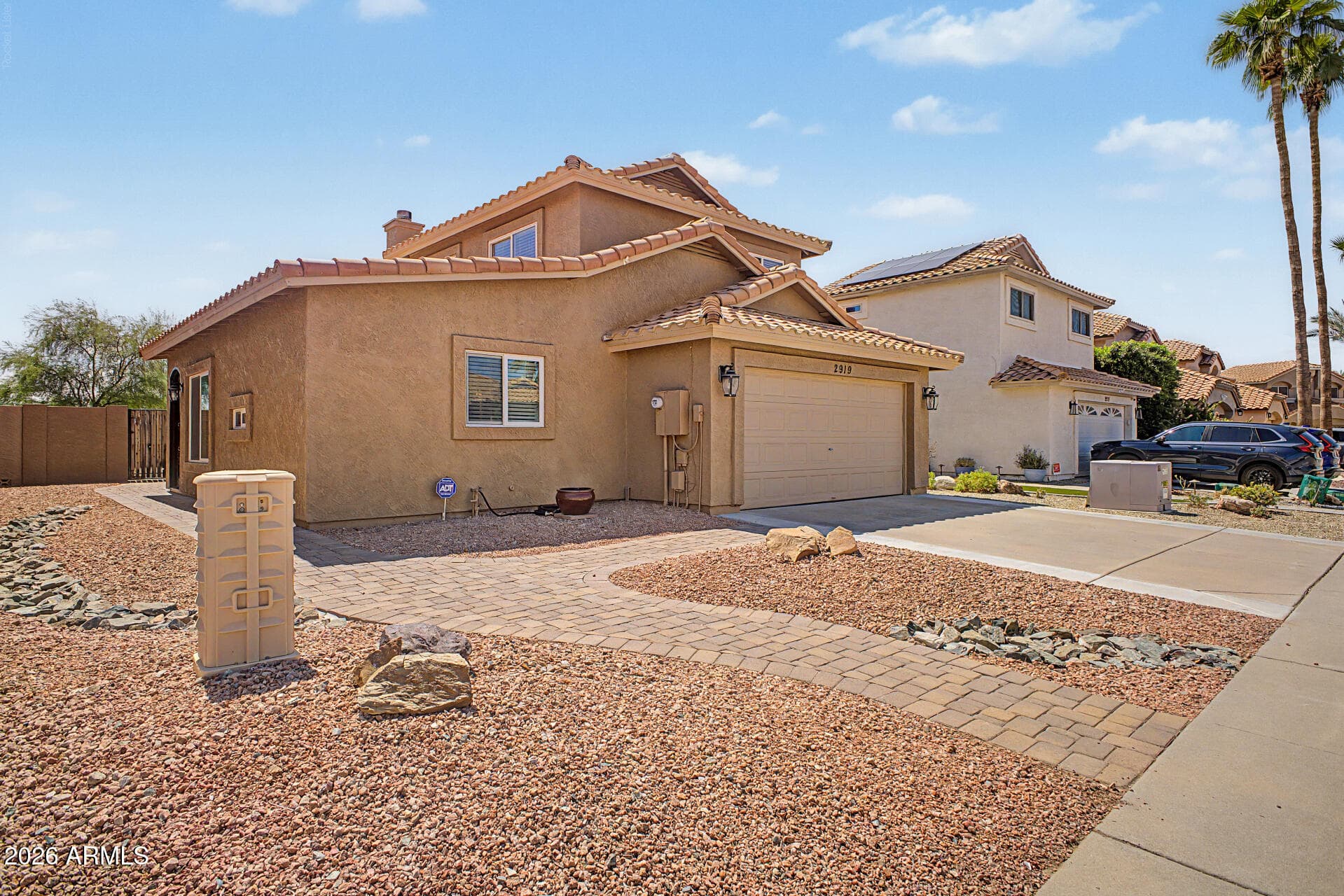 2919 E Woodland Drive — photo 2