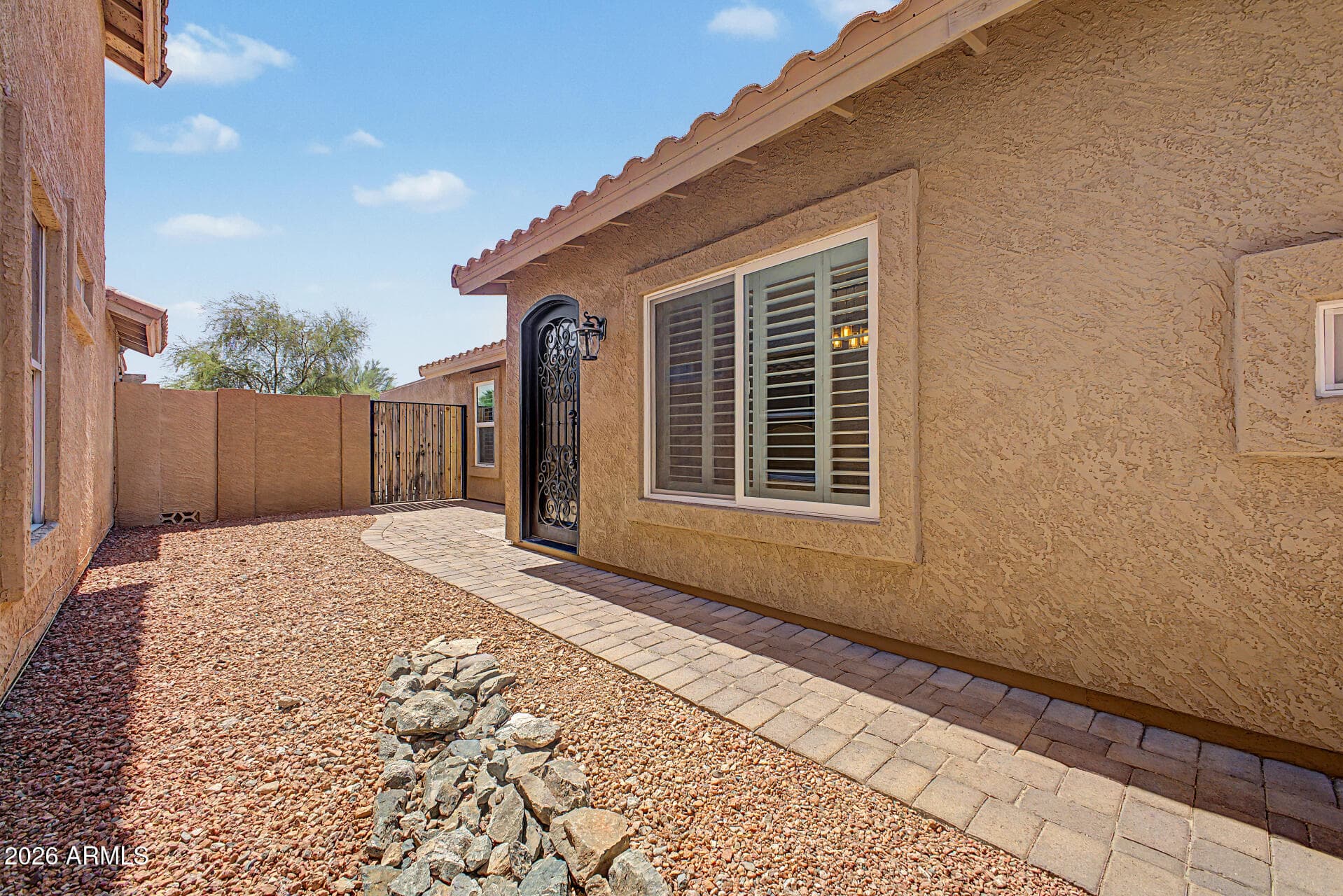 2919 E Woodland Drive — photo 4