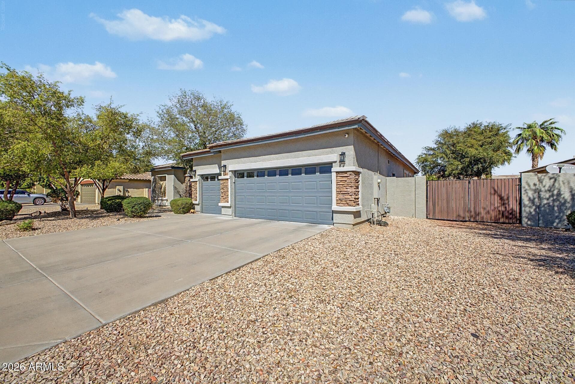 14446 W Edgemont Avenue — photo 2