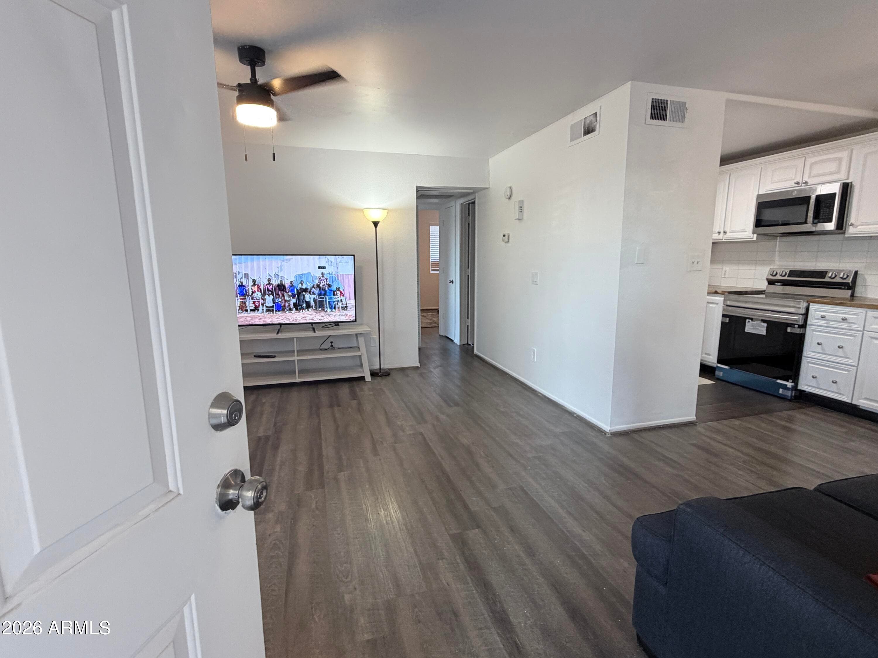 700 W University Drive 122 — photo 3