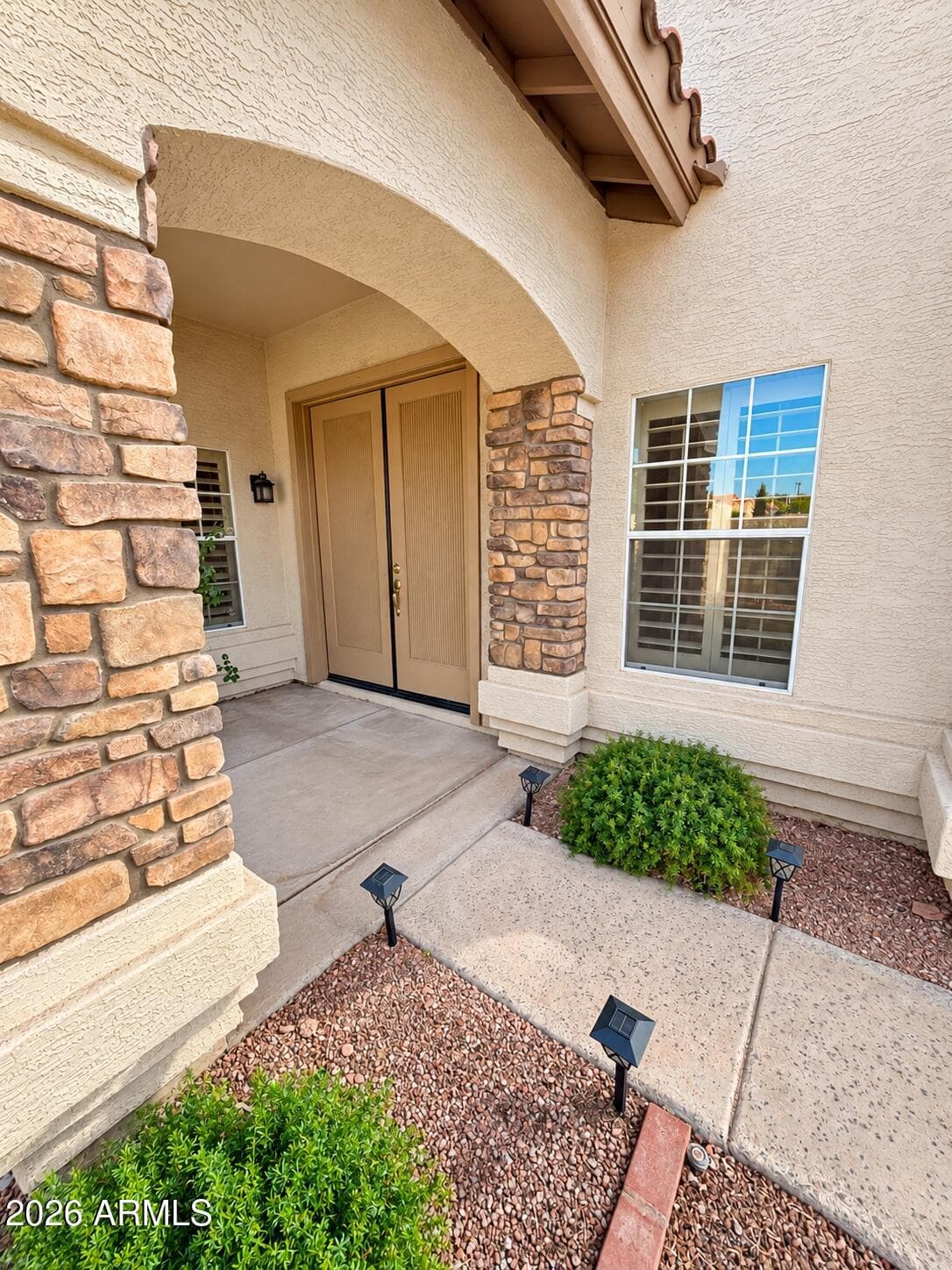 7815 W Kerry Lane — photo 3