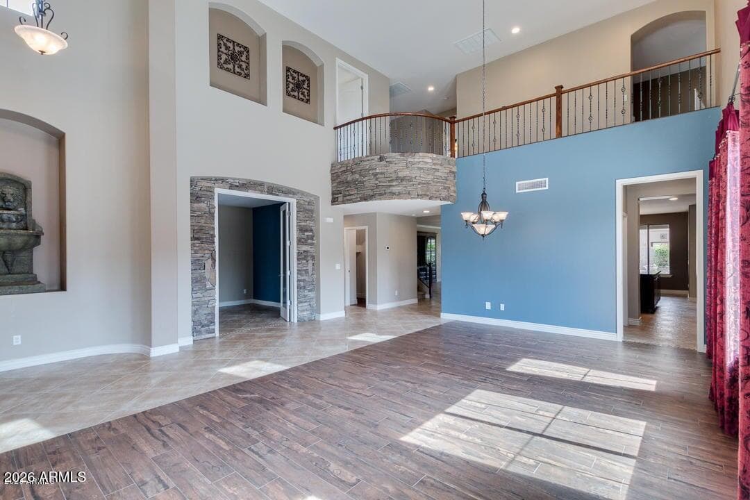 2725 E Grand Canyon Drive — photo 4