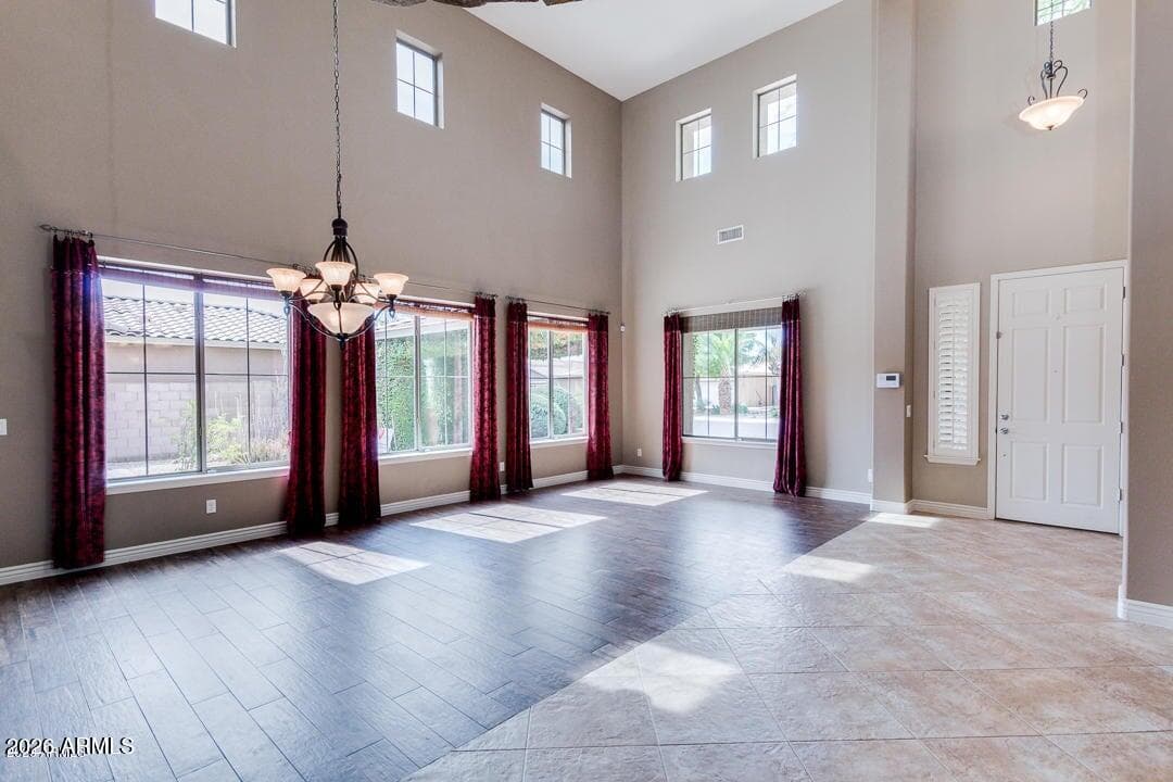 2725 E Grand Canyon Drive — photo 7