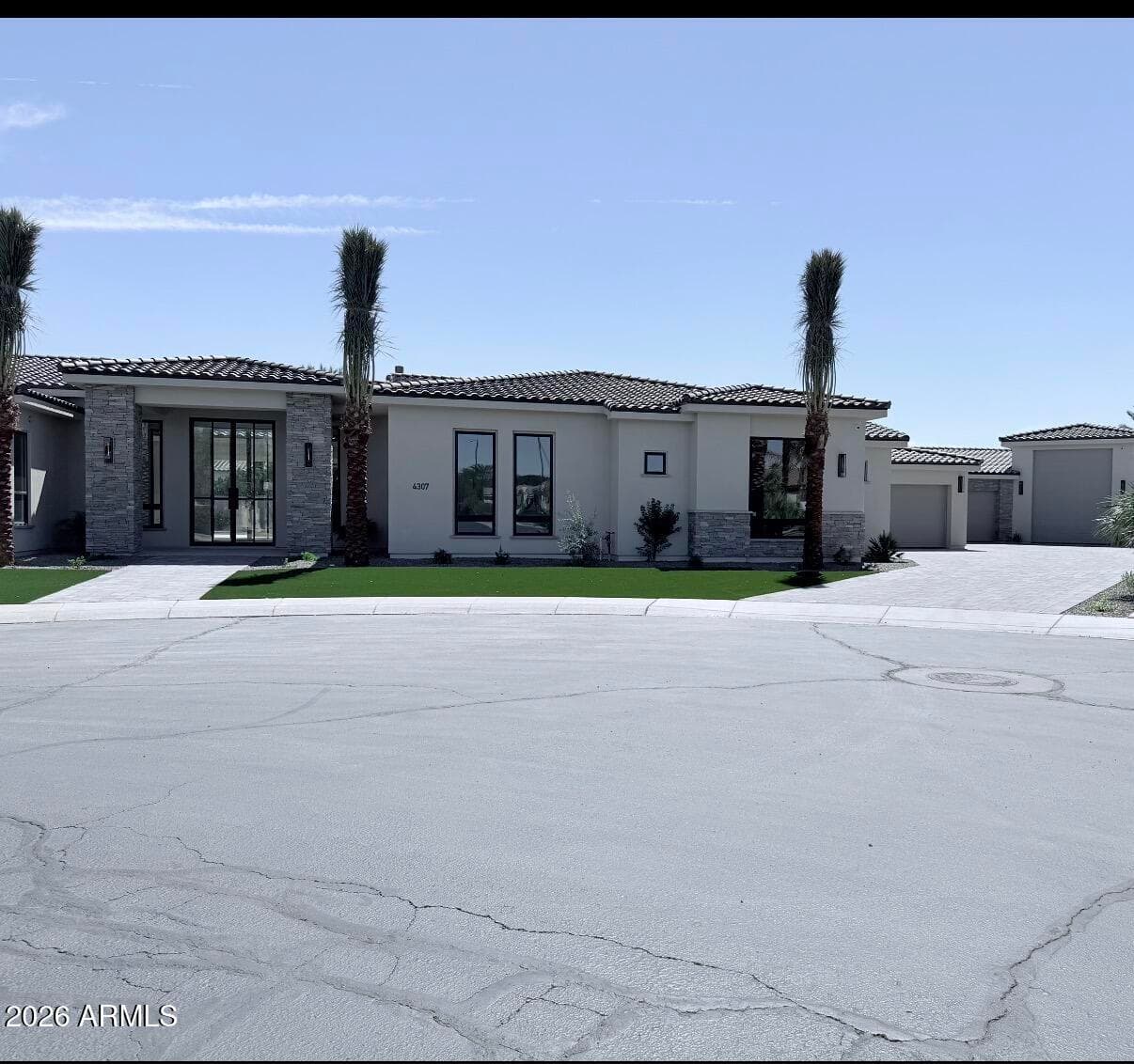 4307 E Capricorn Place — photo 2