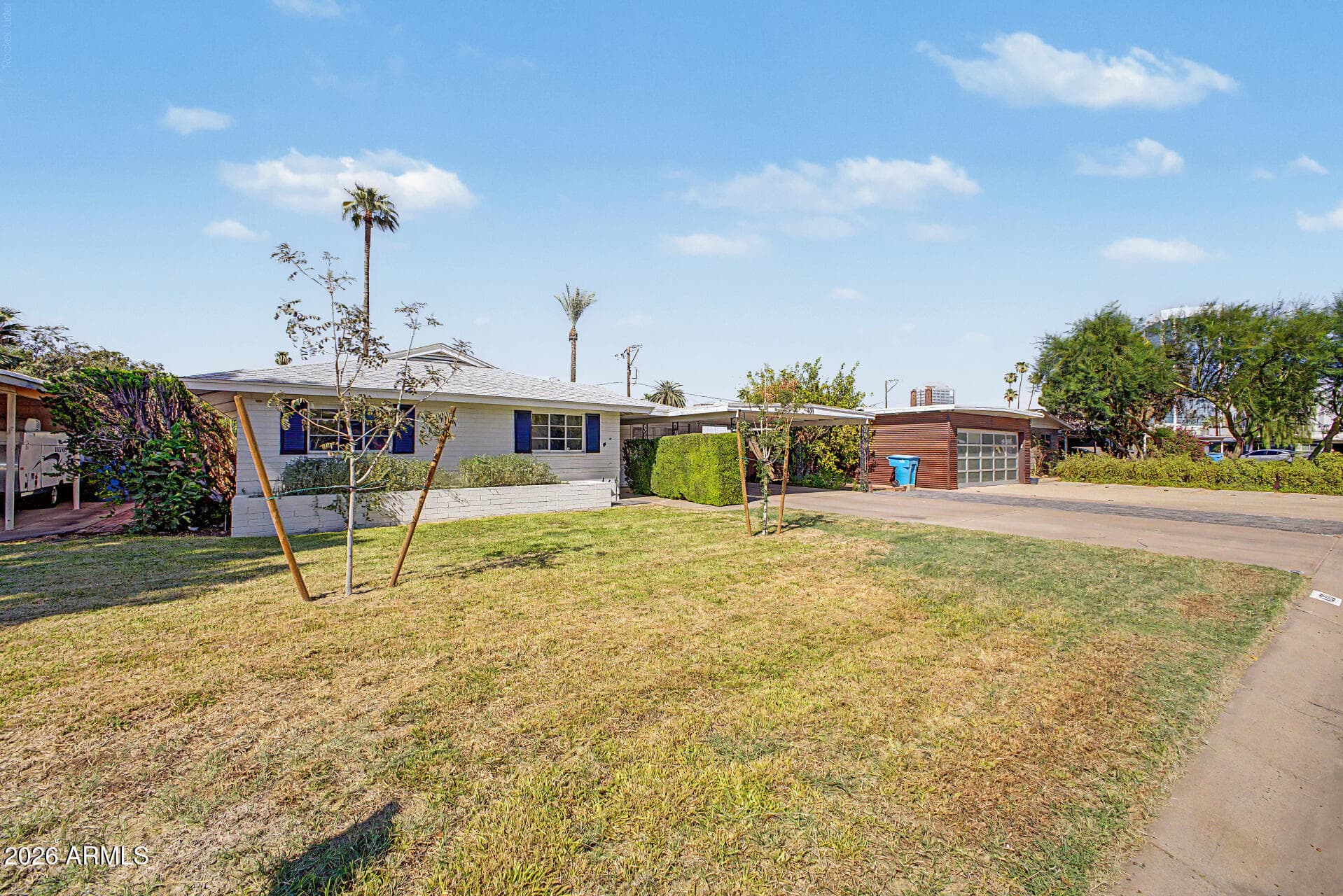420 W Cheery Lynn Road — photo 2