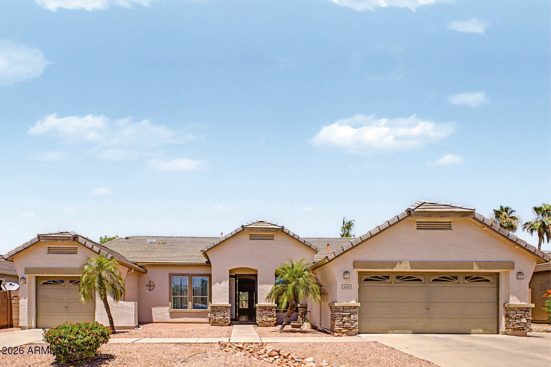 3076 E Juanita Avenue