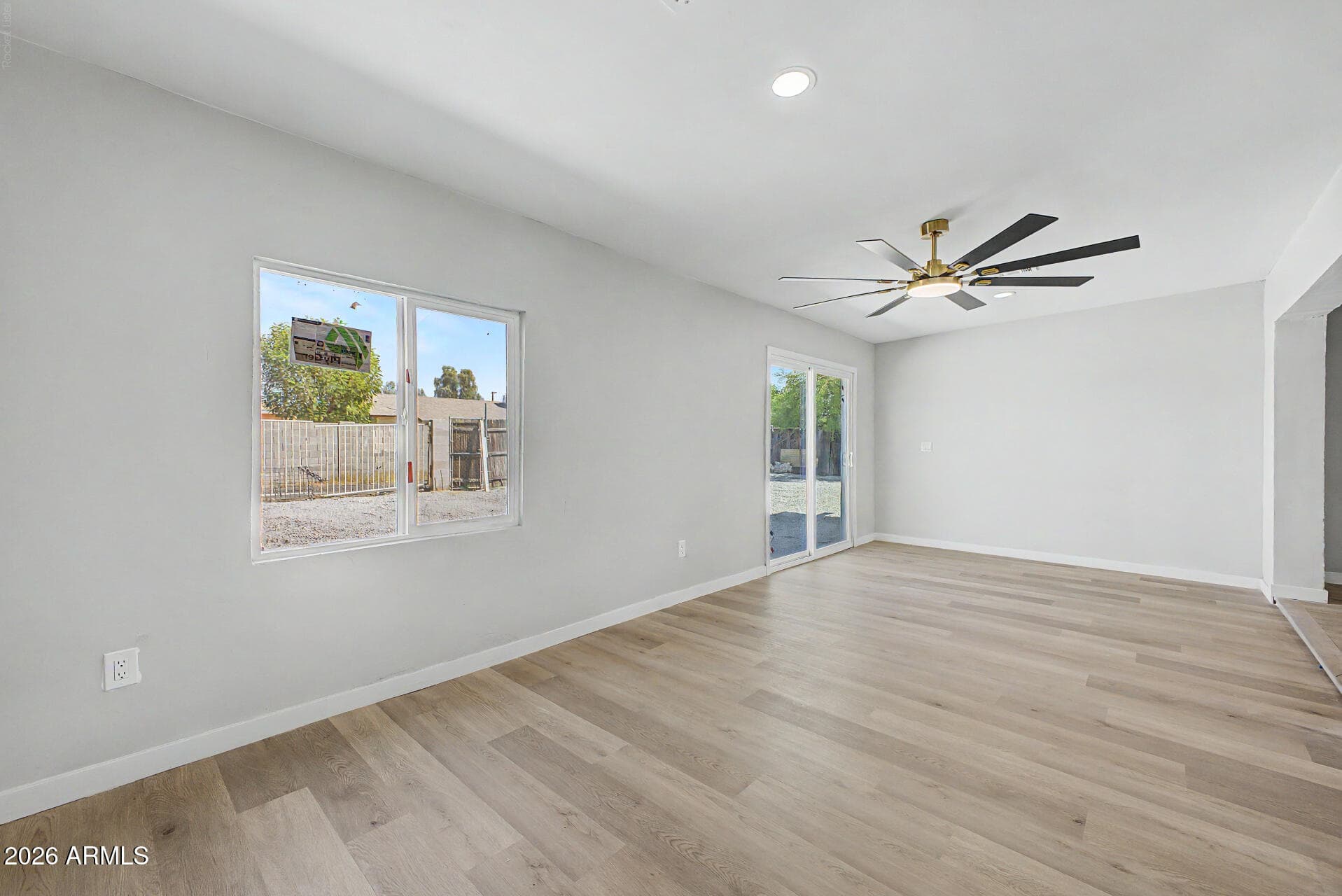 3406 W Glenrosa Avenue — photo 7