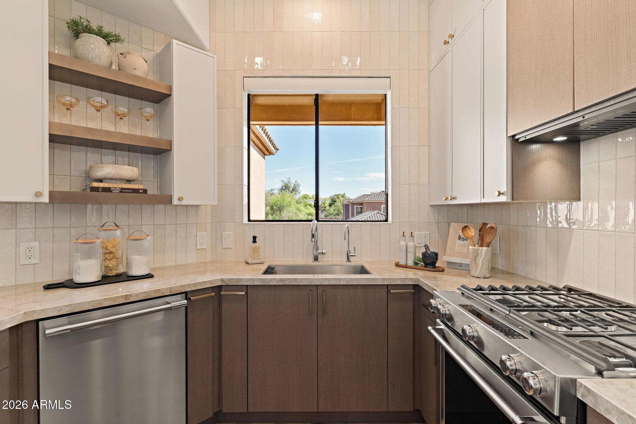 7027 N Scottsdale Road 233 — photo 2
