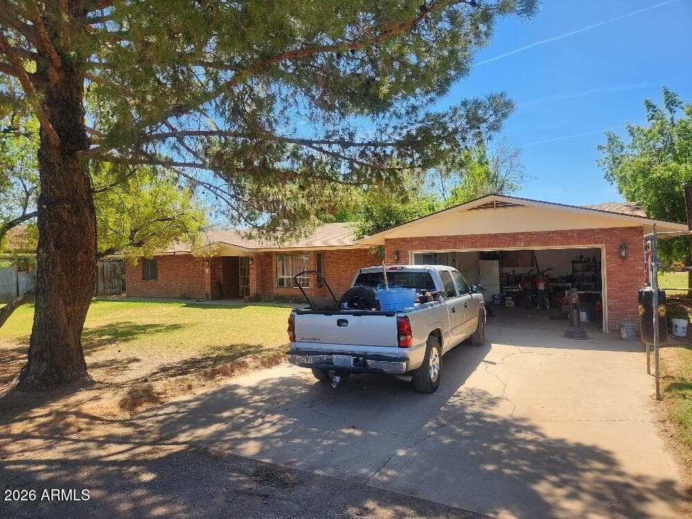 853 W Stanford Avenue — photo 3
