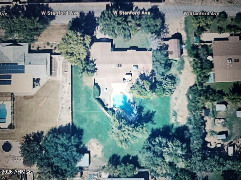 853 W Stanford Avenue