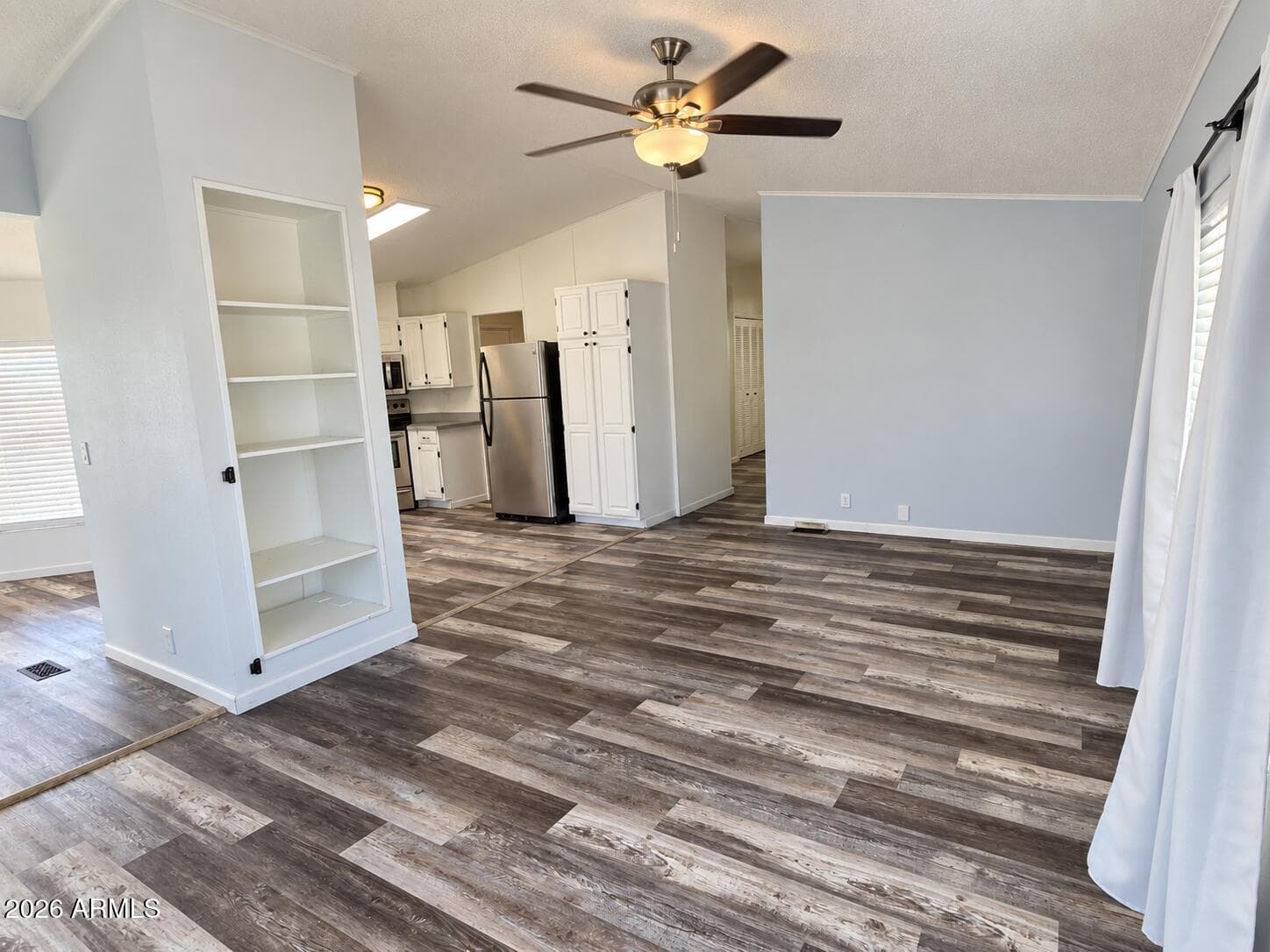 2292 N Ironwood Drive 06 — photo 4