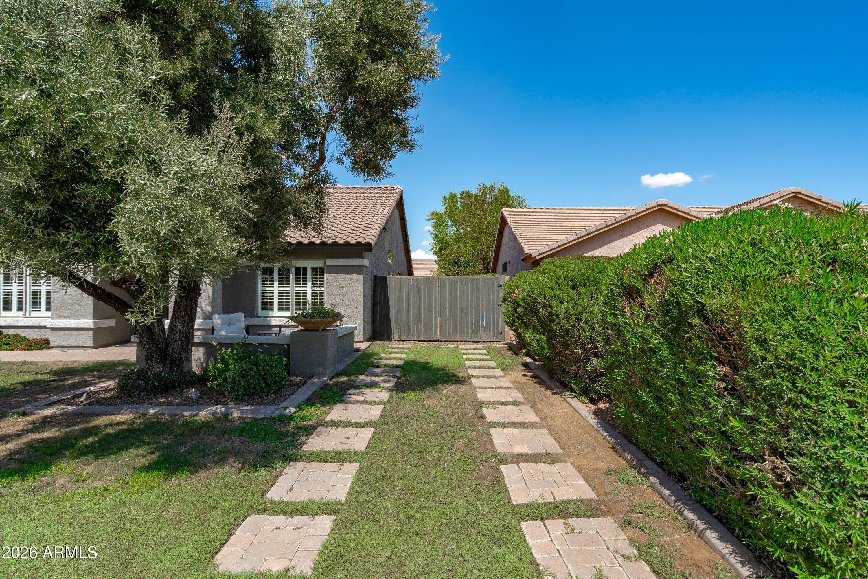 8534 W Melinda Lane — photo 4
