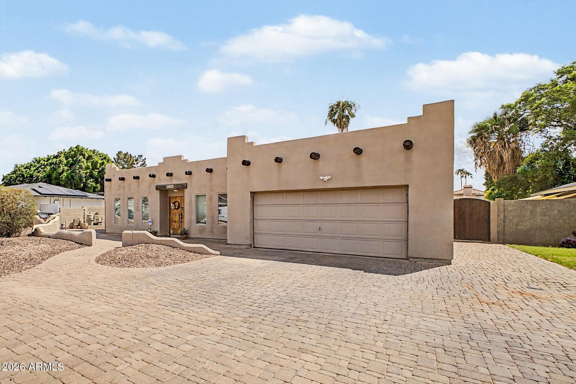 1521 E Fairfield Street — photo 3