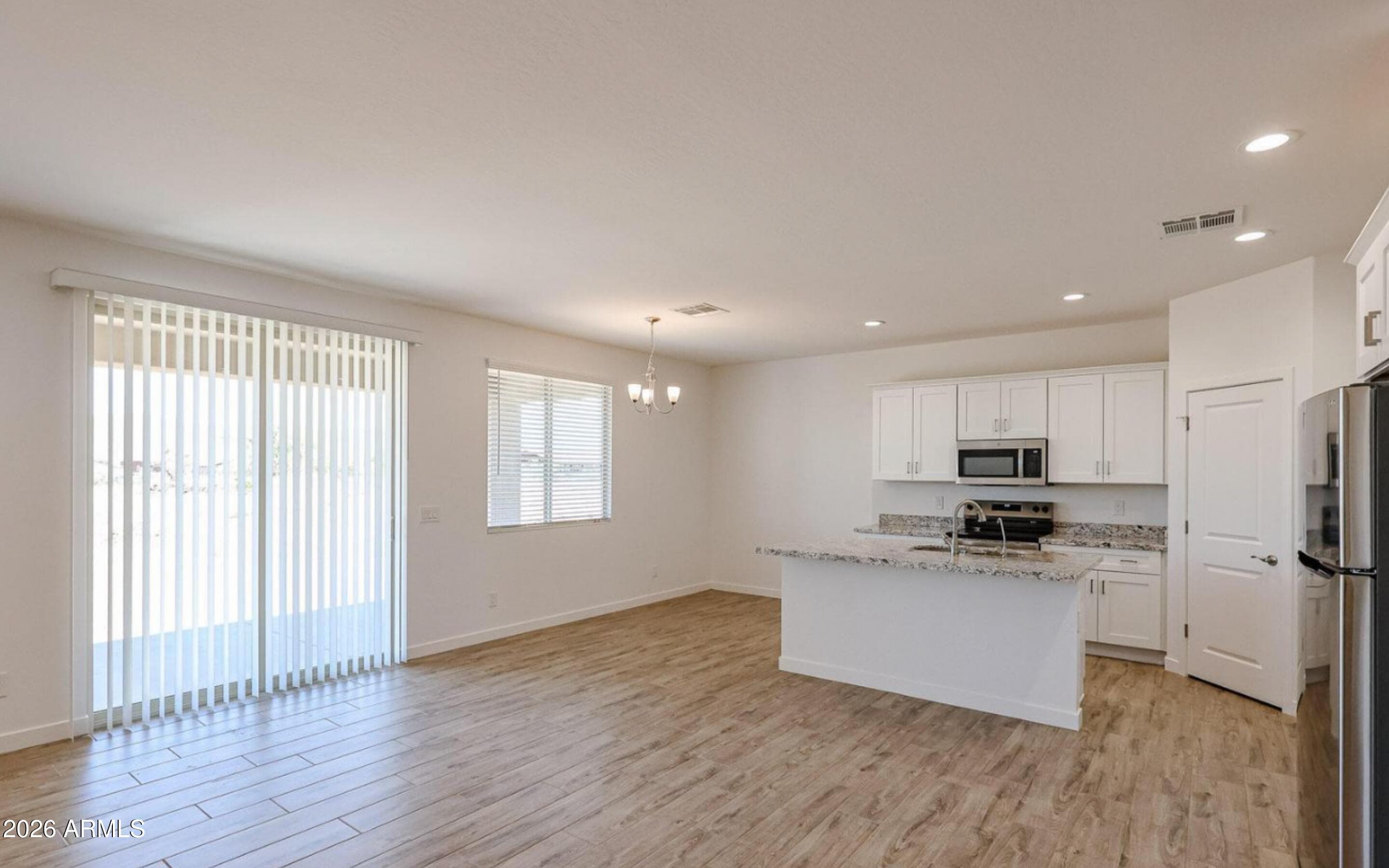 812 E Irvine Road — photo 8