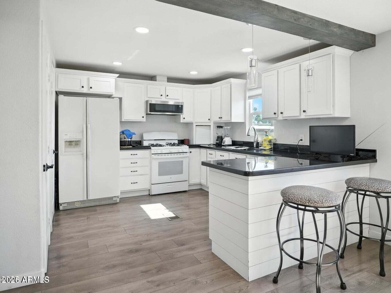 1001 N 43rd Avenue 282