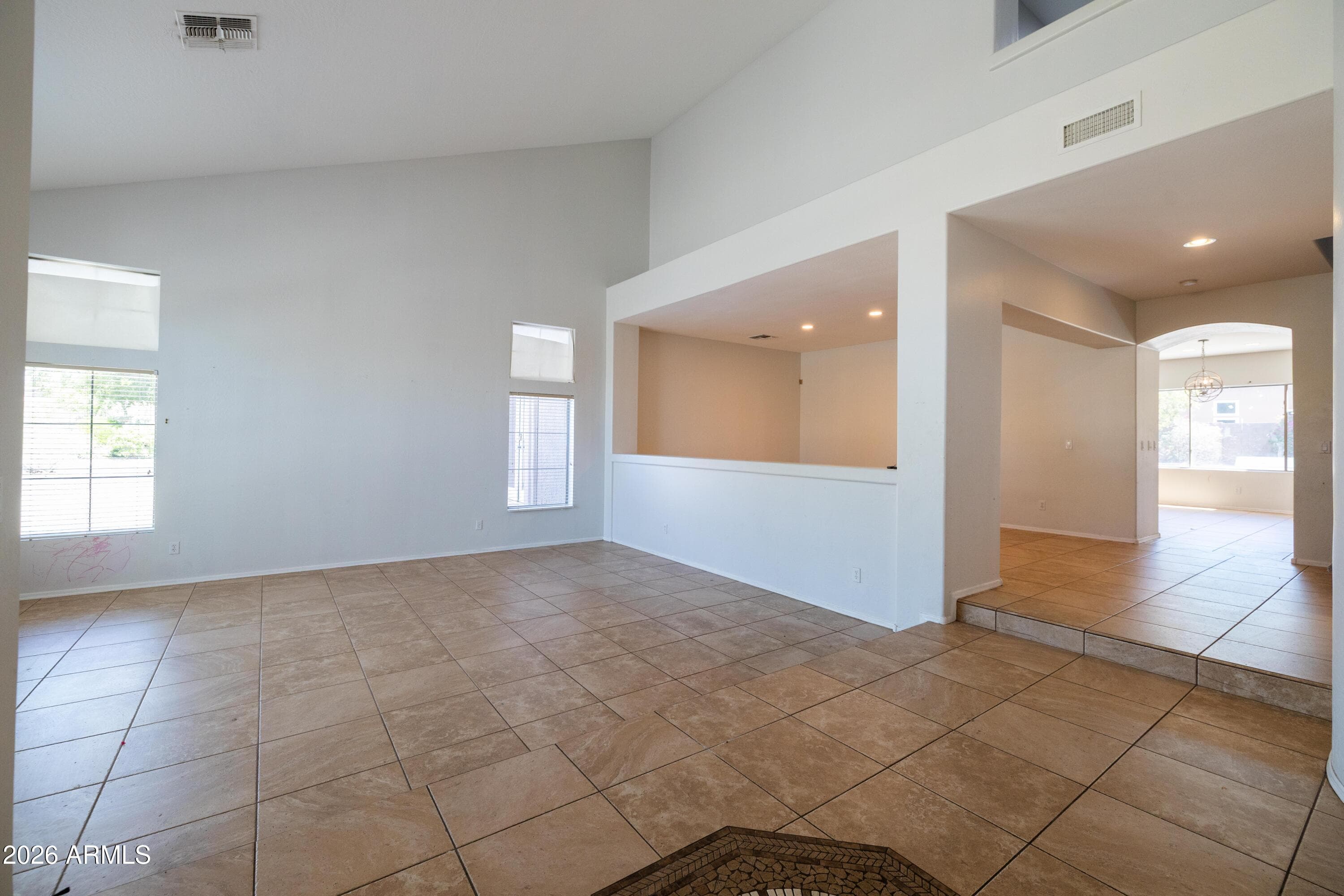2315 N Avoca Street N — photo 7
