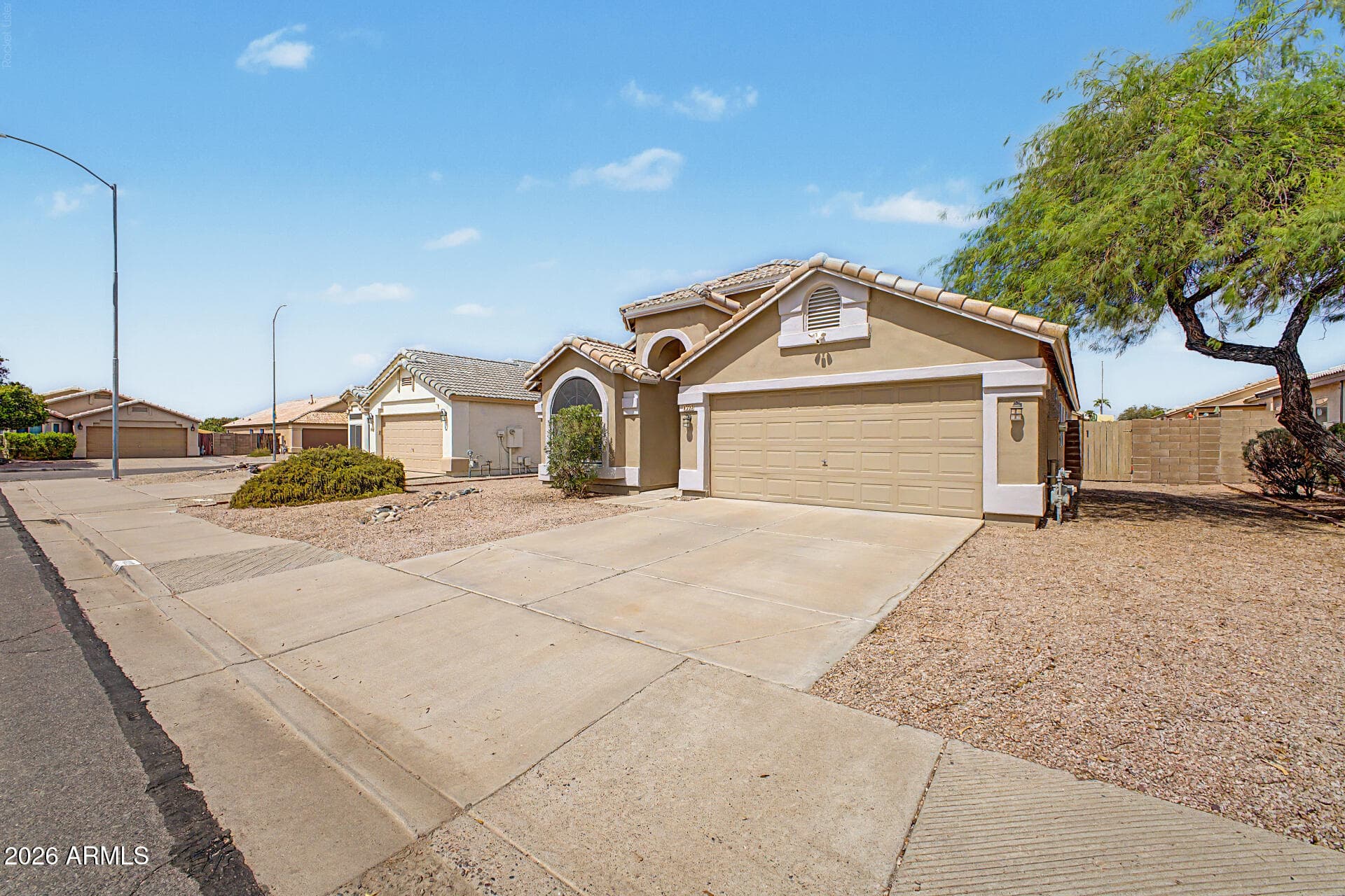 4322 E Bramble Circle — photo 5