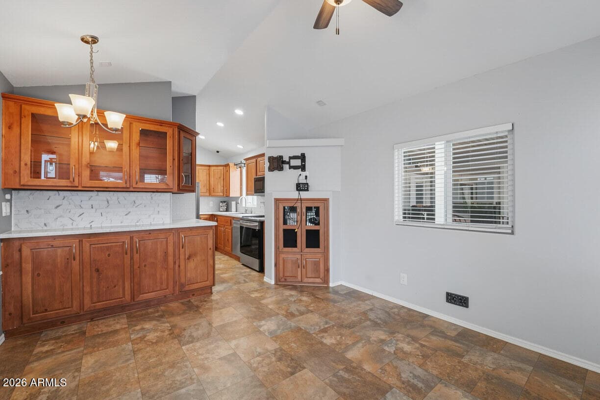 303 N Lindsay Road T69 — photo 6