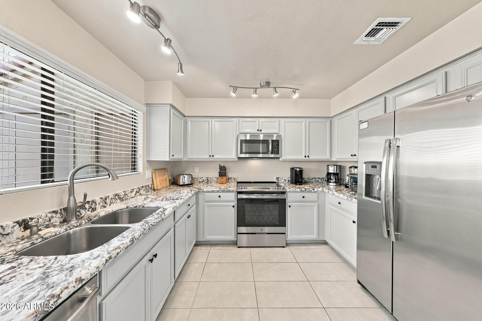 9707 E Mountain View Road 2412 — photo 8