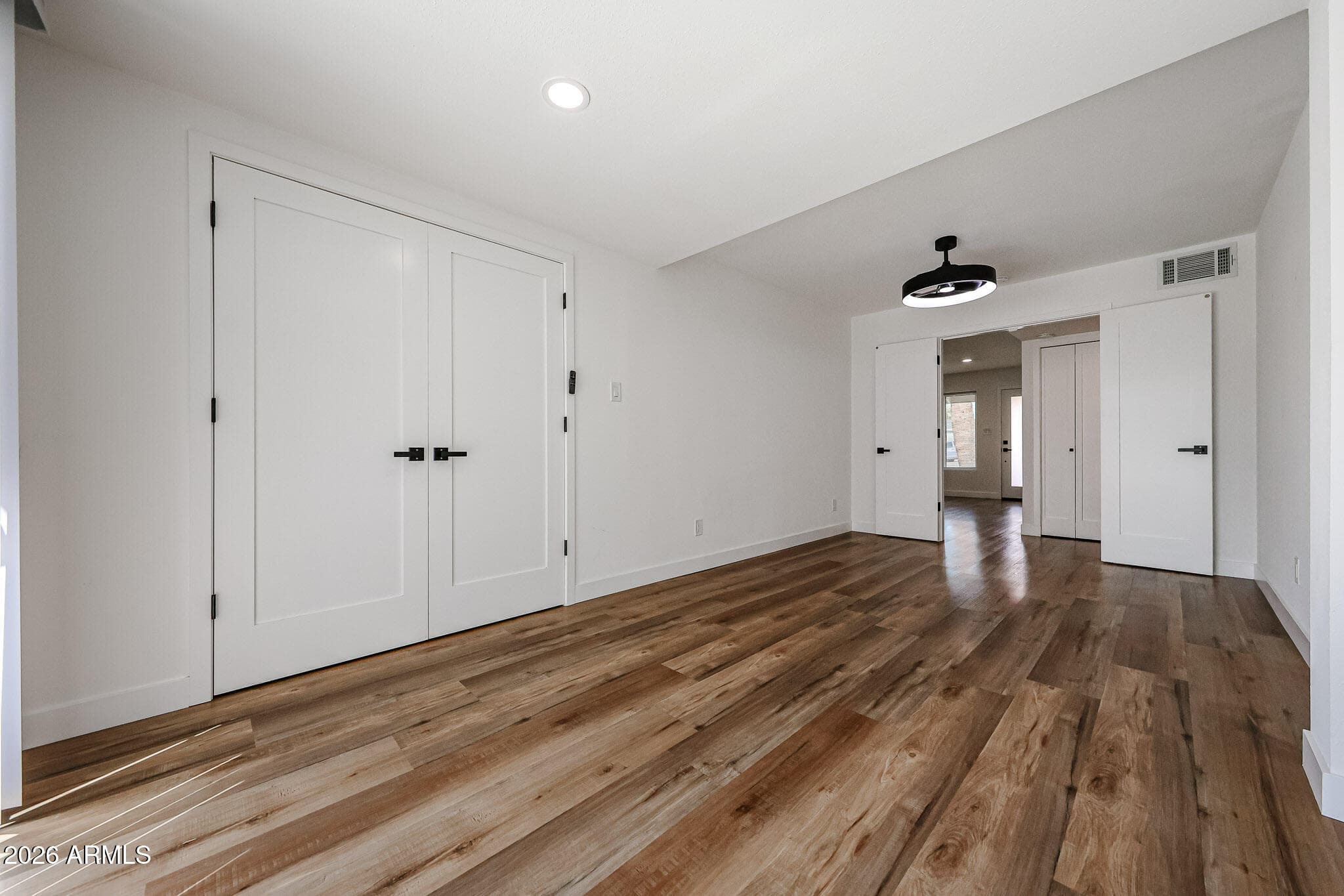 3707 E Amelia Avenue — photo 8