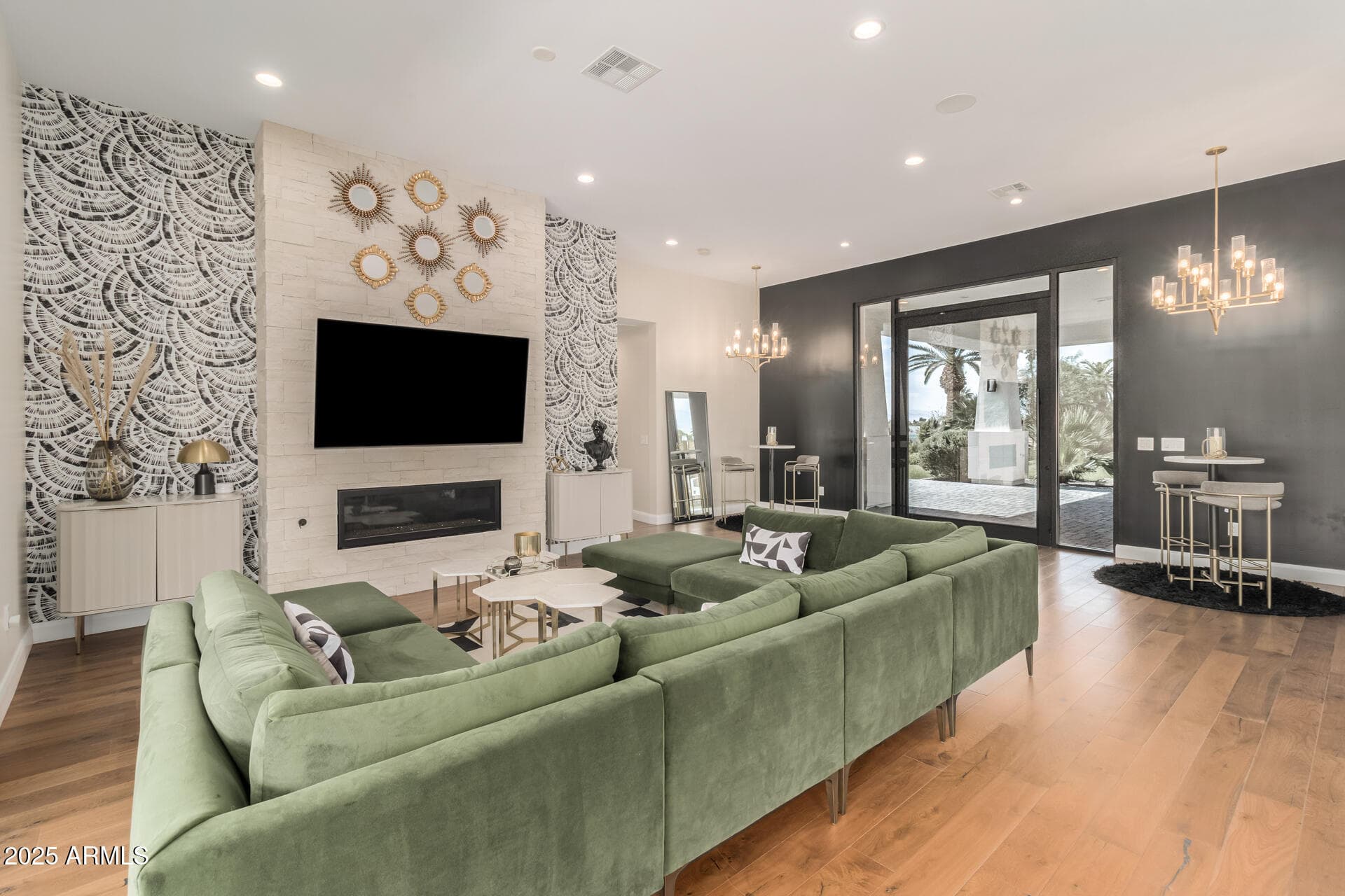 4601 N Royal View Drive — photo 4