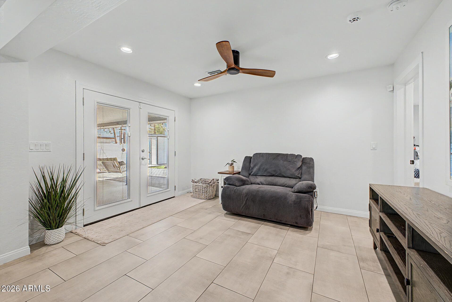 3908 E Yale Street — photo 6