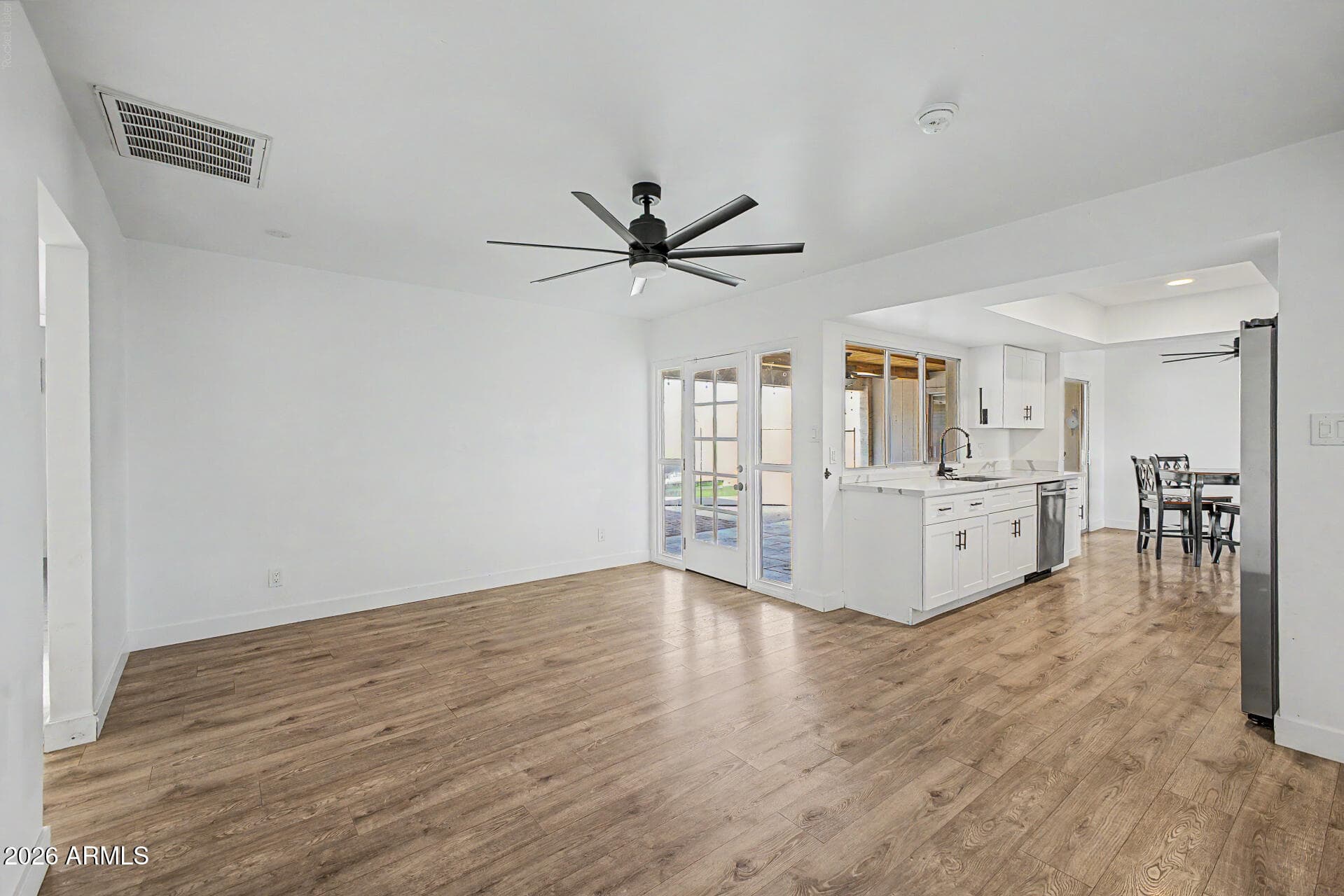 1103 E Watson Drive — photo 8