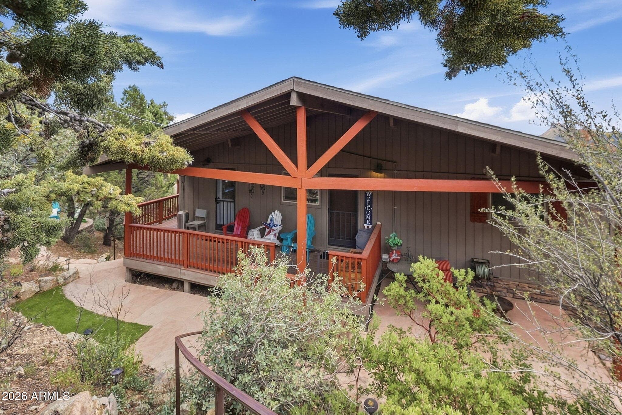 815 N Hillside Drive