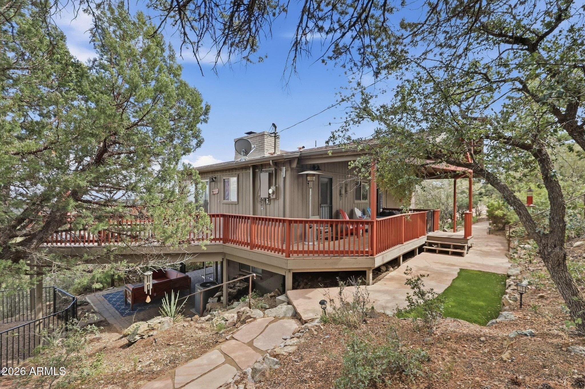 815 N Hillside Drive — photo 8