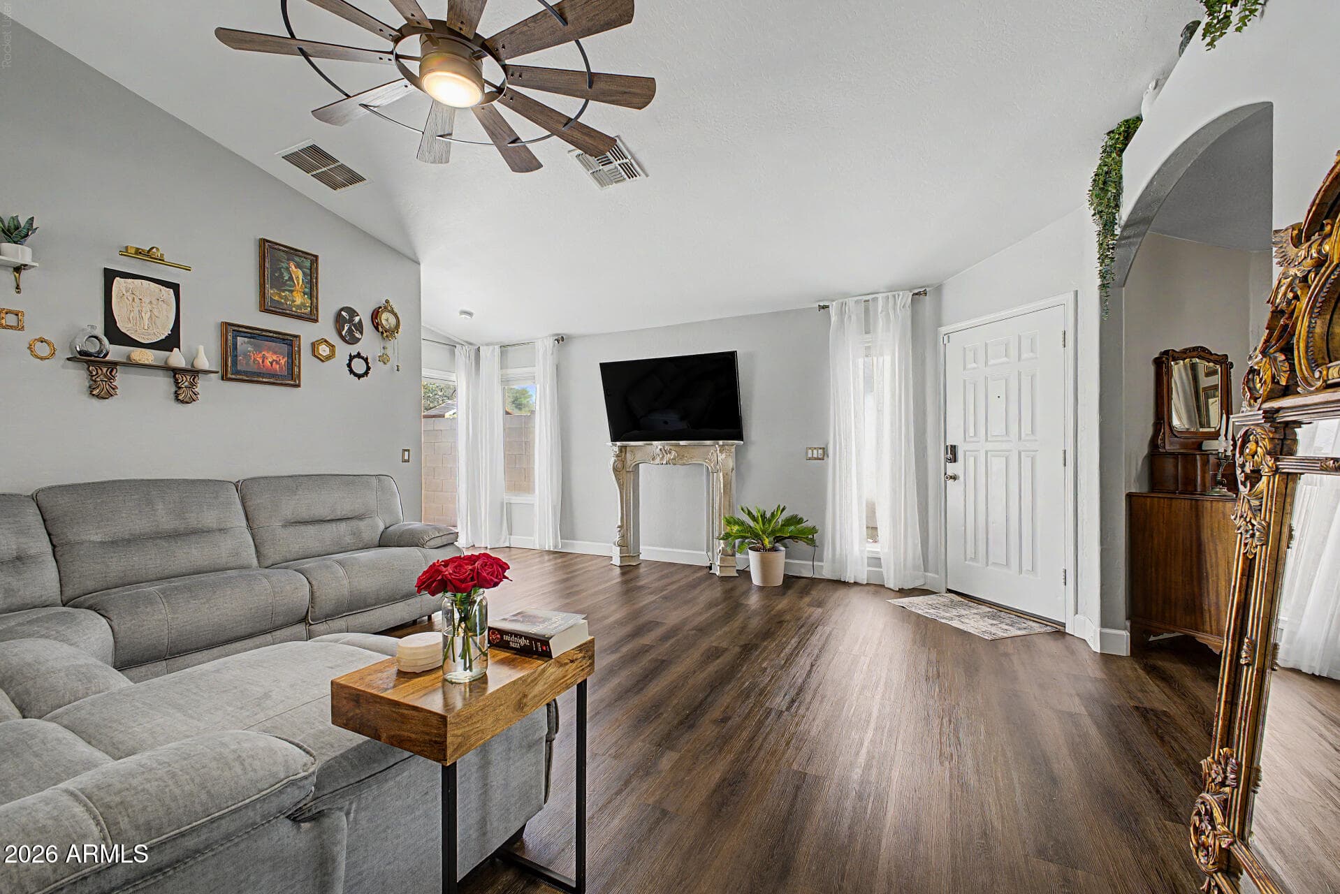 3210 E Kristal Way — photo 8