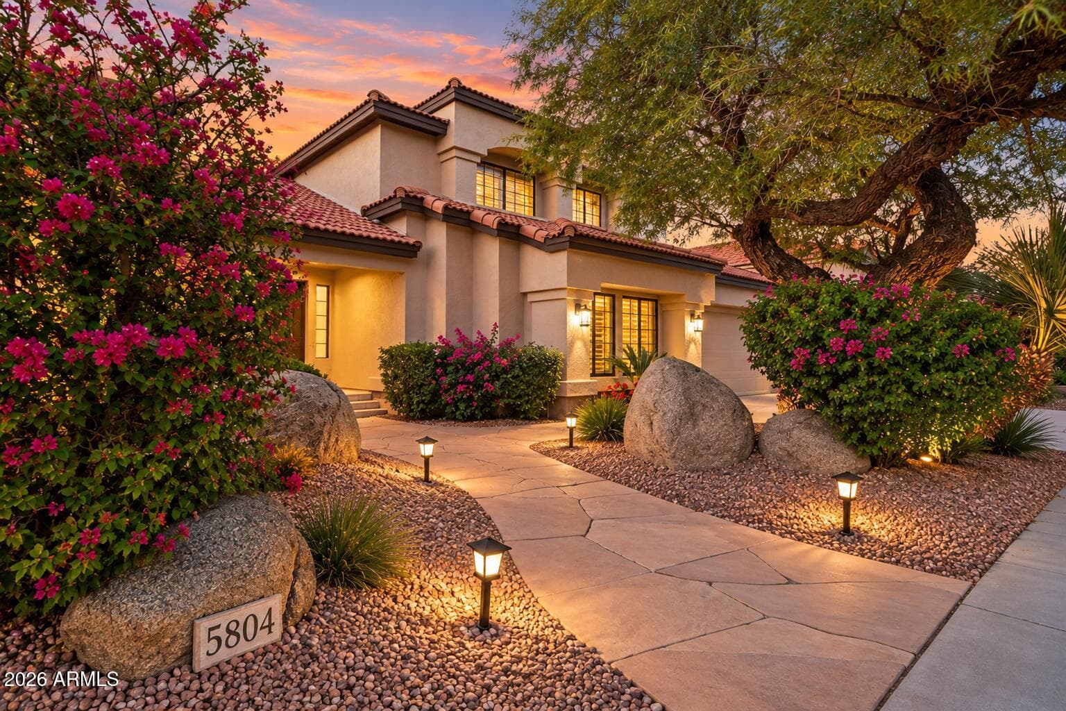5804 E Sandra Terrace — photo 3