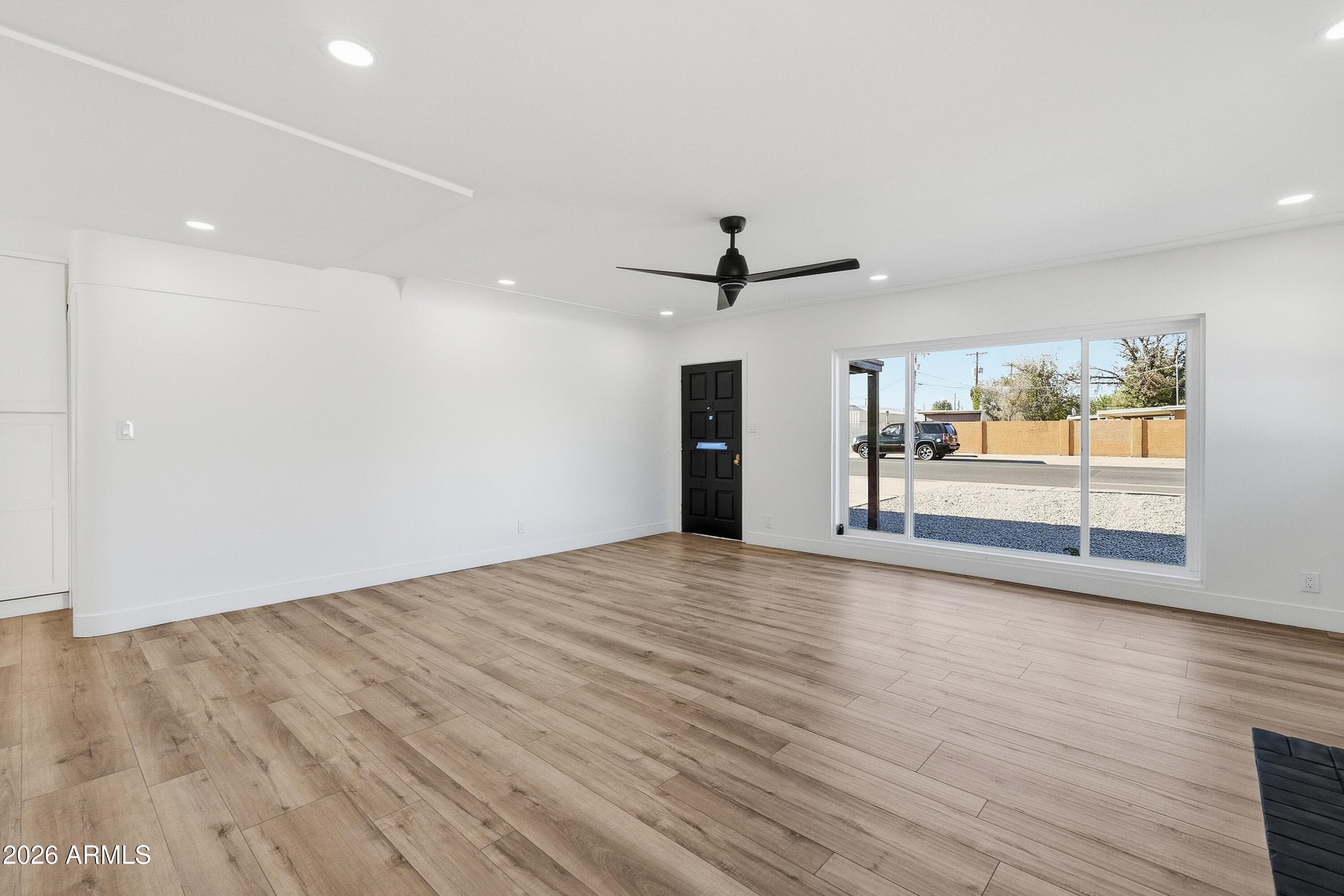 1829 W Campbell Avenue — photo 5