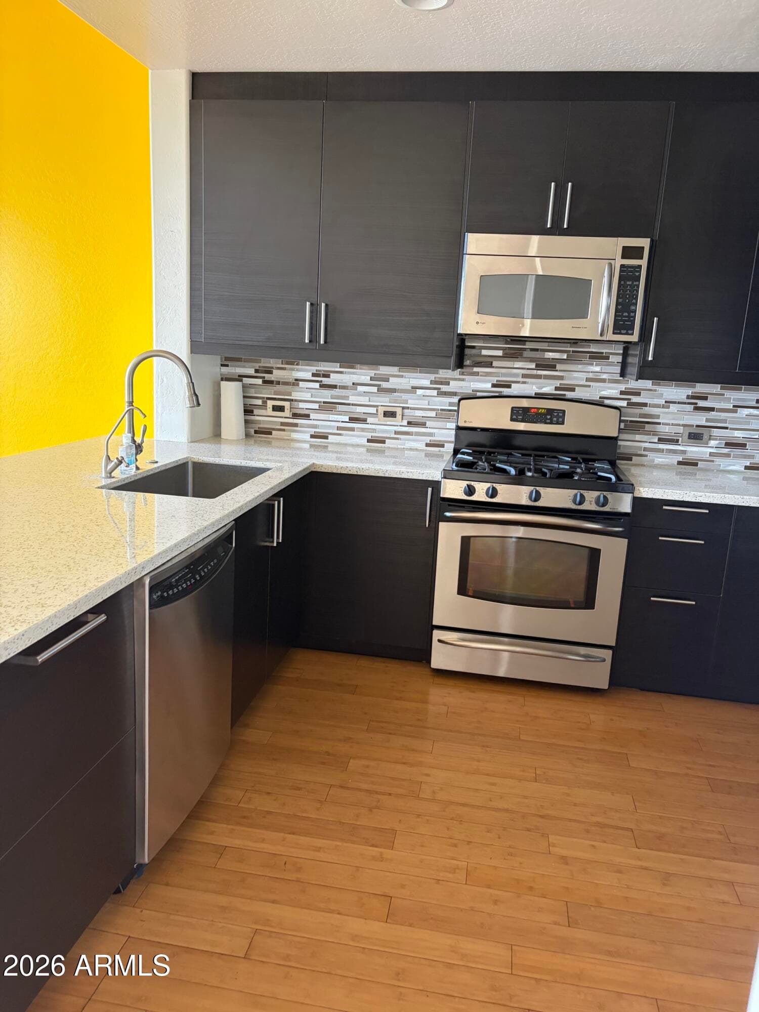 17 W Vernon Avenue 612 — photo 4