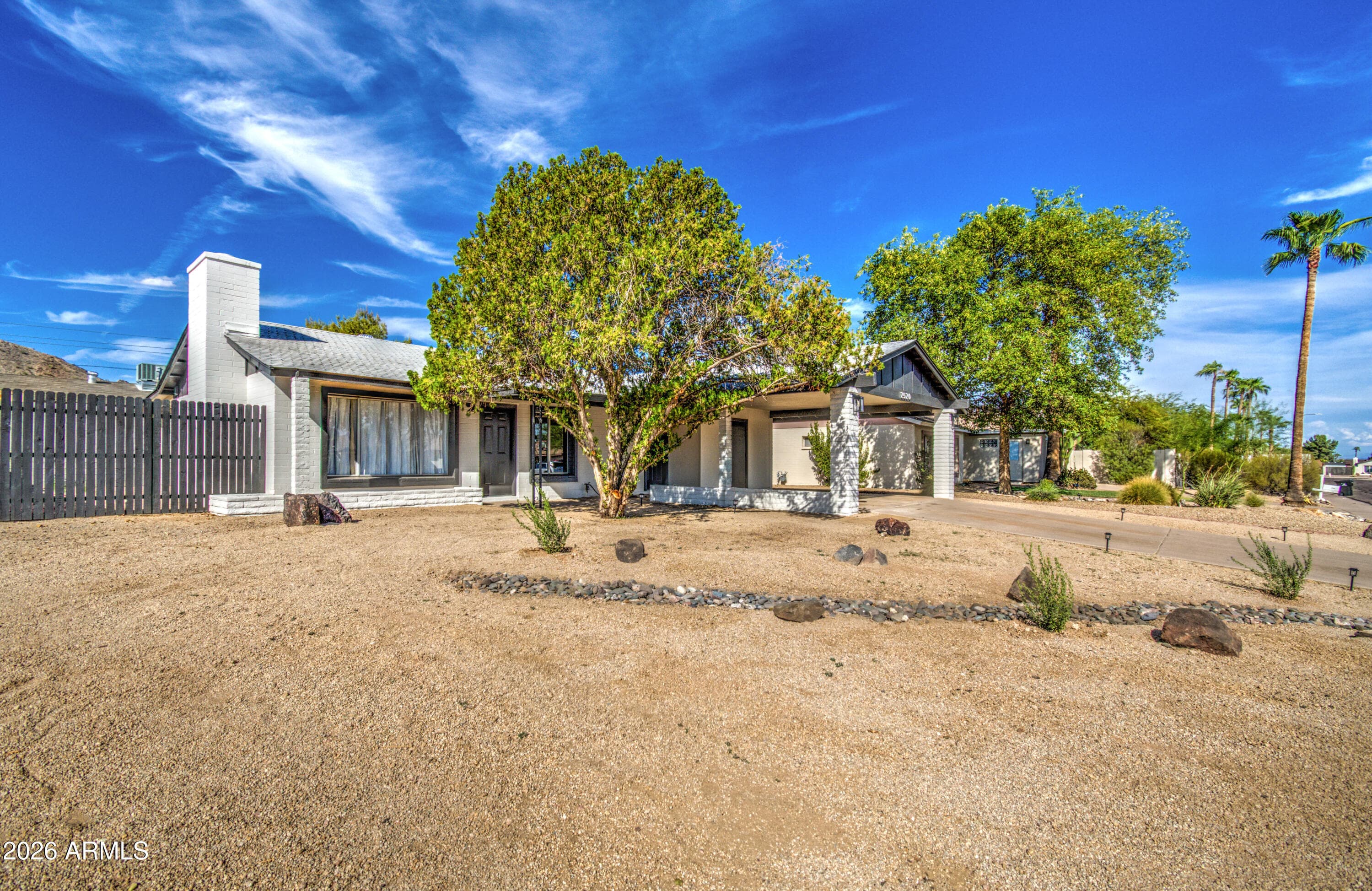 2520 E Dahlia Drive — photo 5