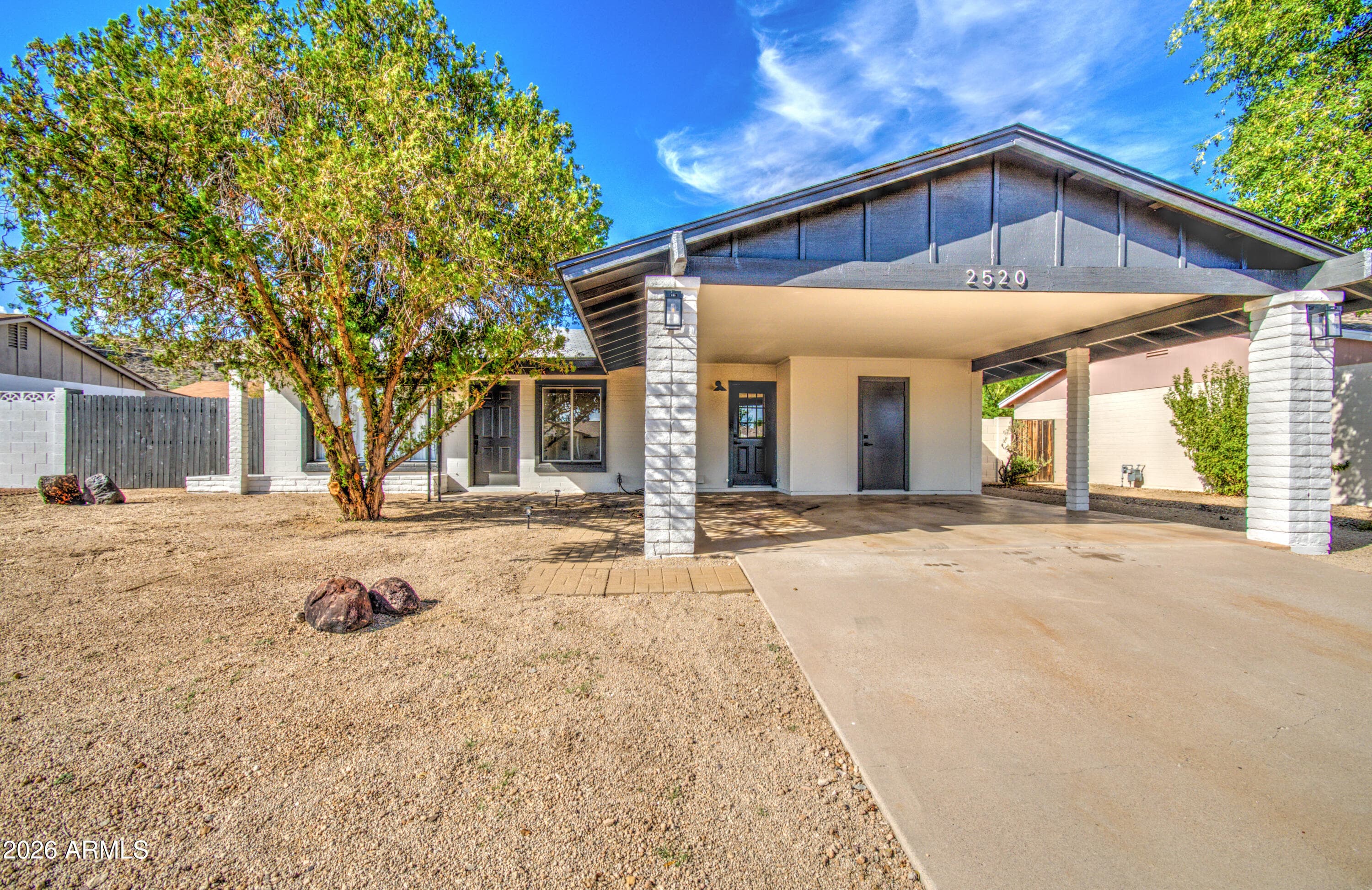 2520 E Dahlia Drive — photo 7