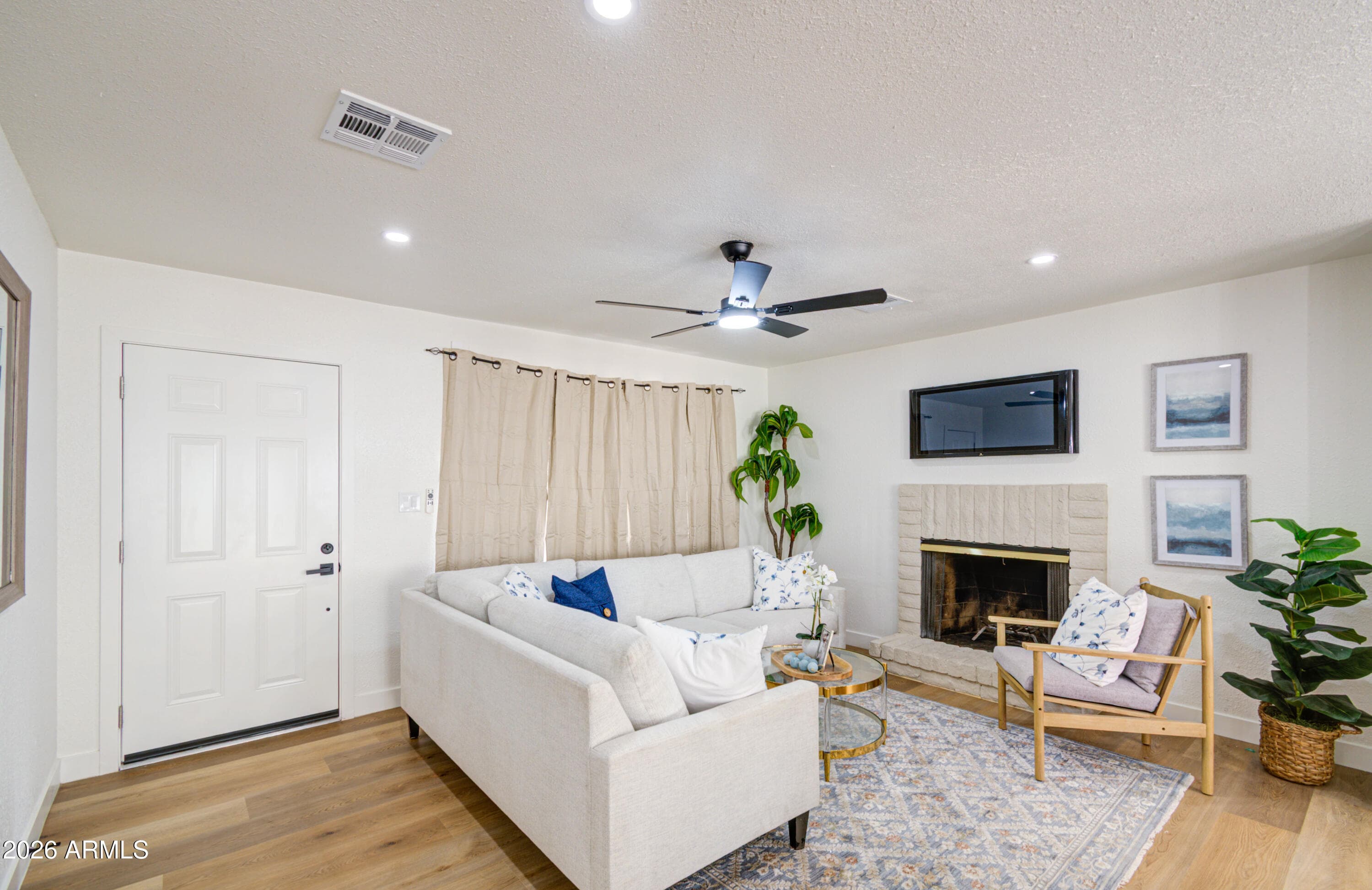 2520 E Dahlia Drive — photo 8