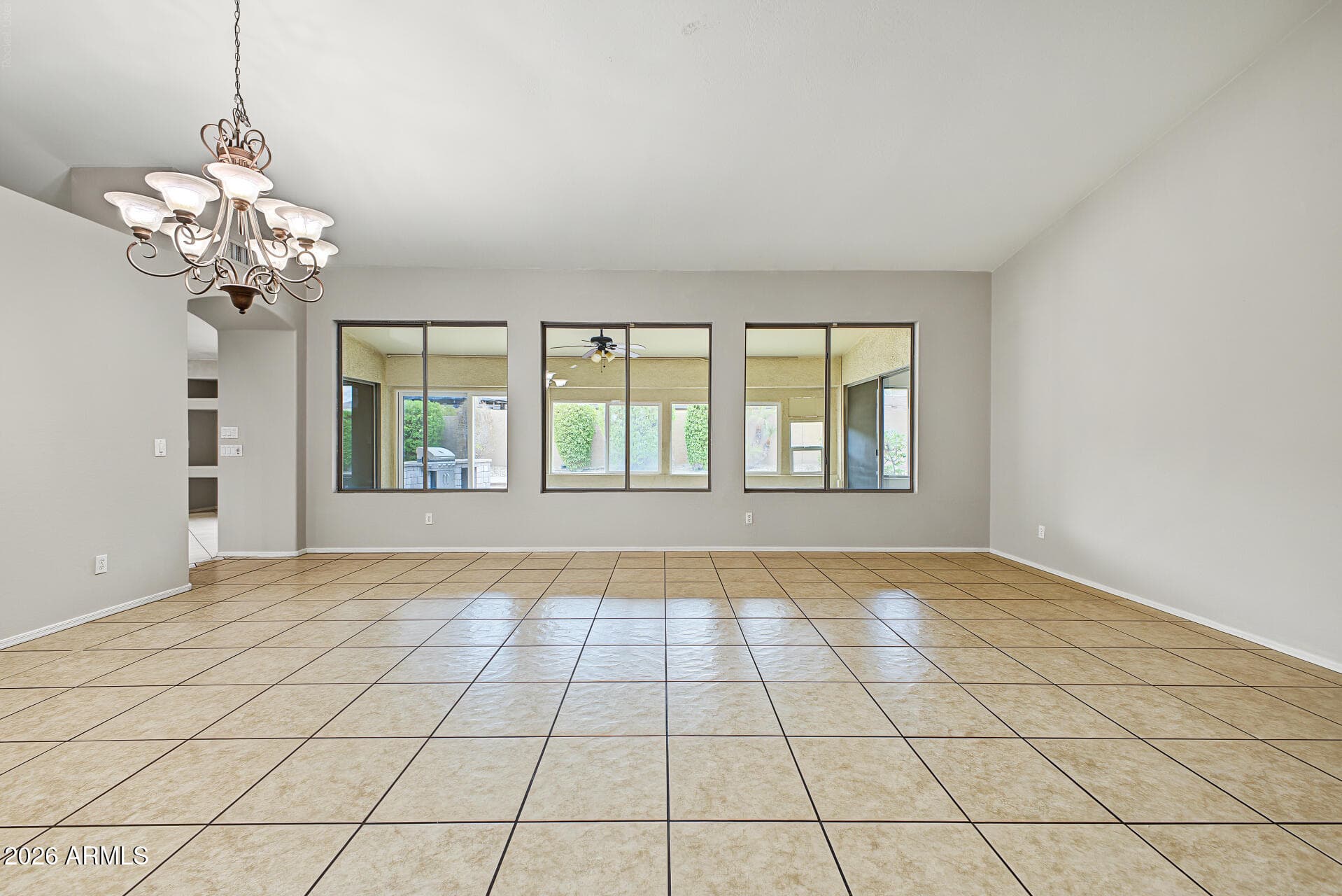 8838 W Potter Drive — photo 7