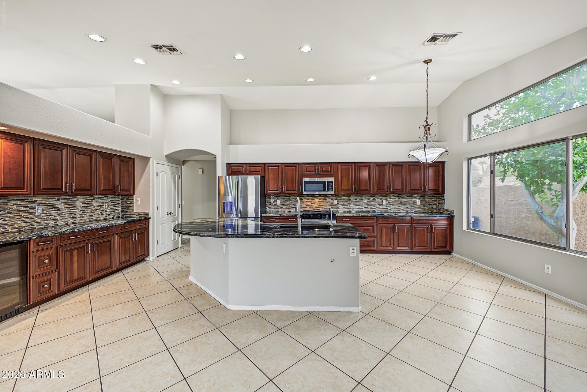 8838 W Potter Drive — photo 2