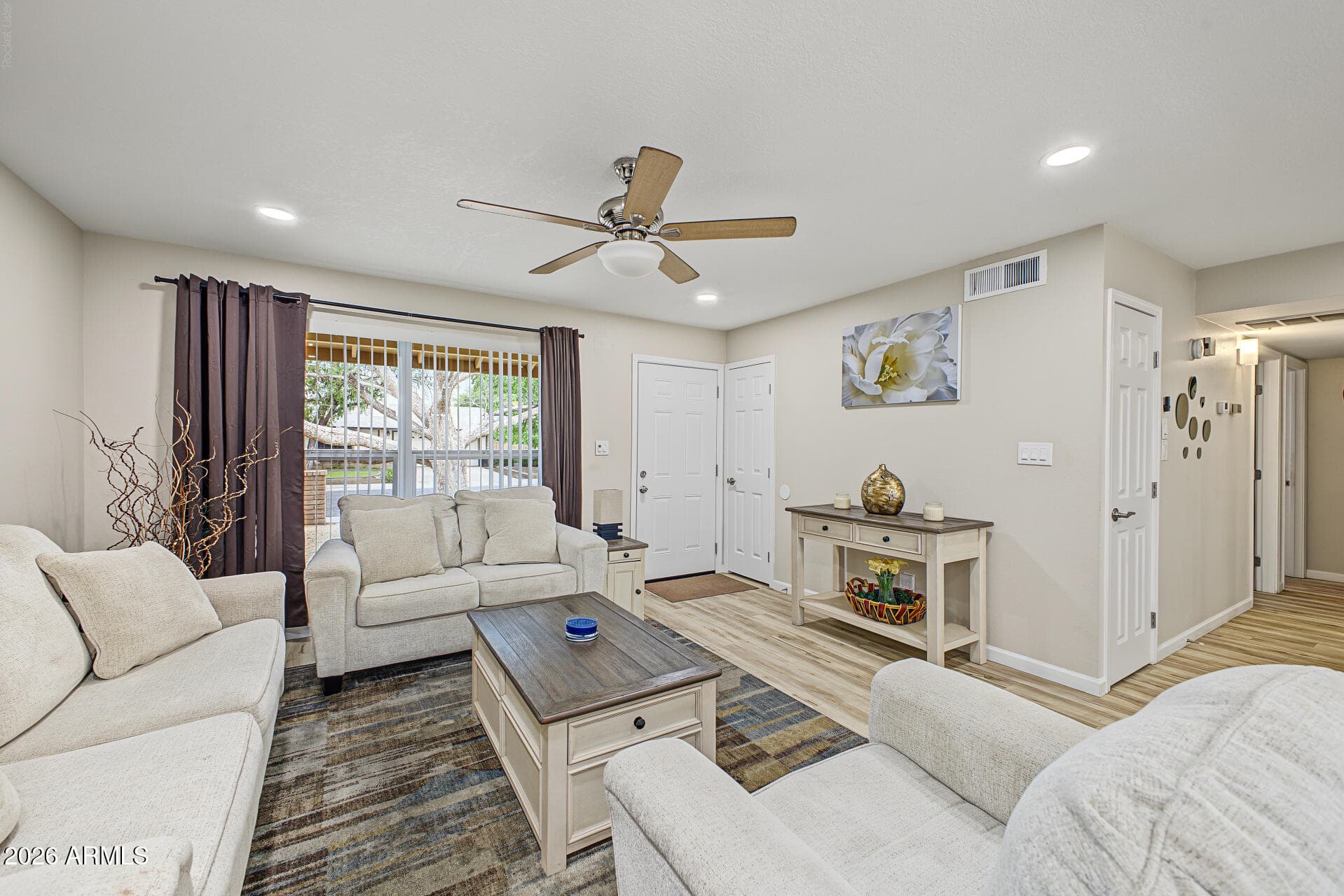 1636 W Villa Theresa Drive — photo 6