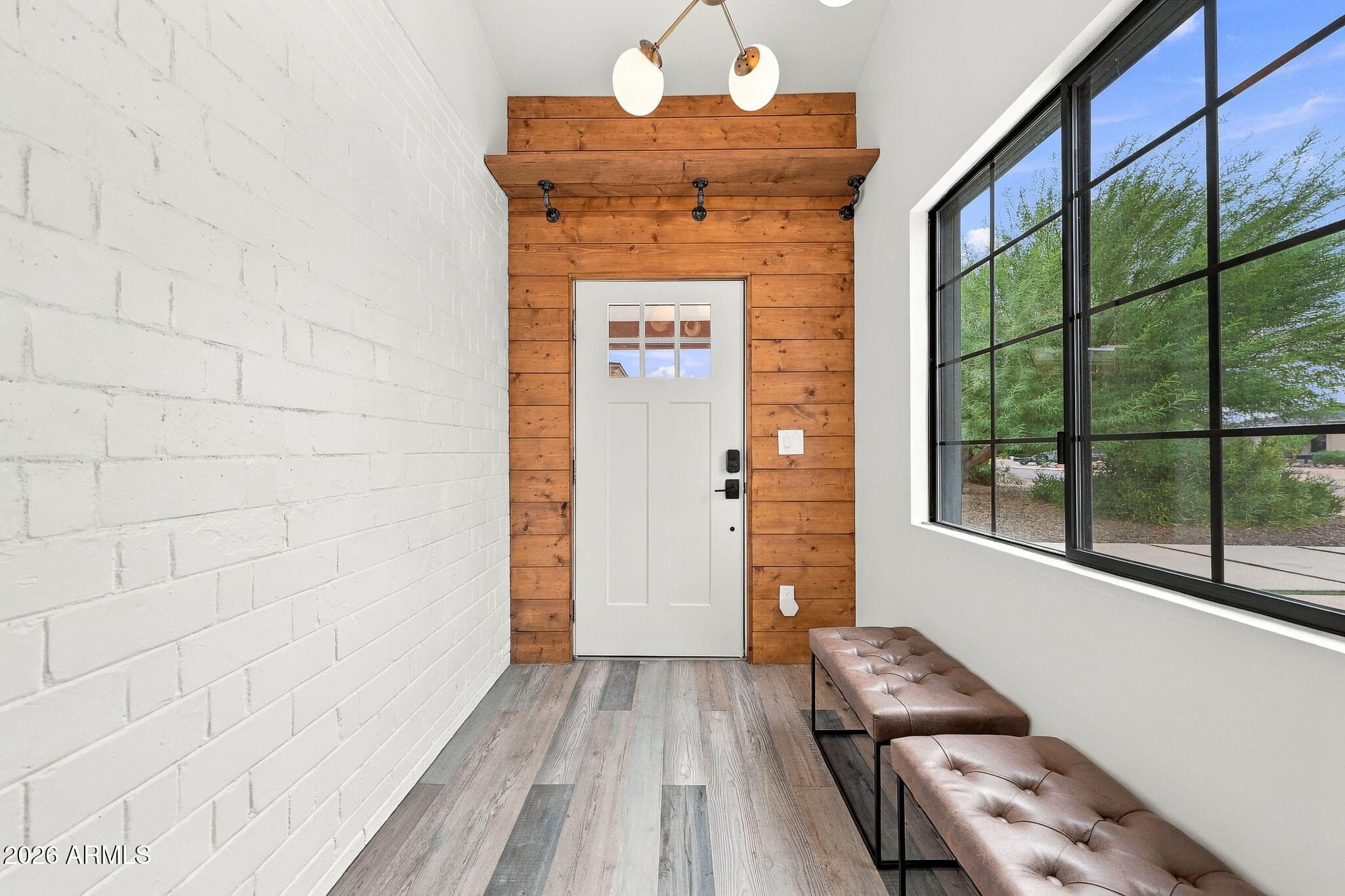 358 E Whitton Avenue — photo 3
