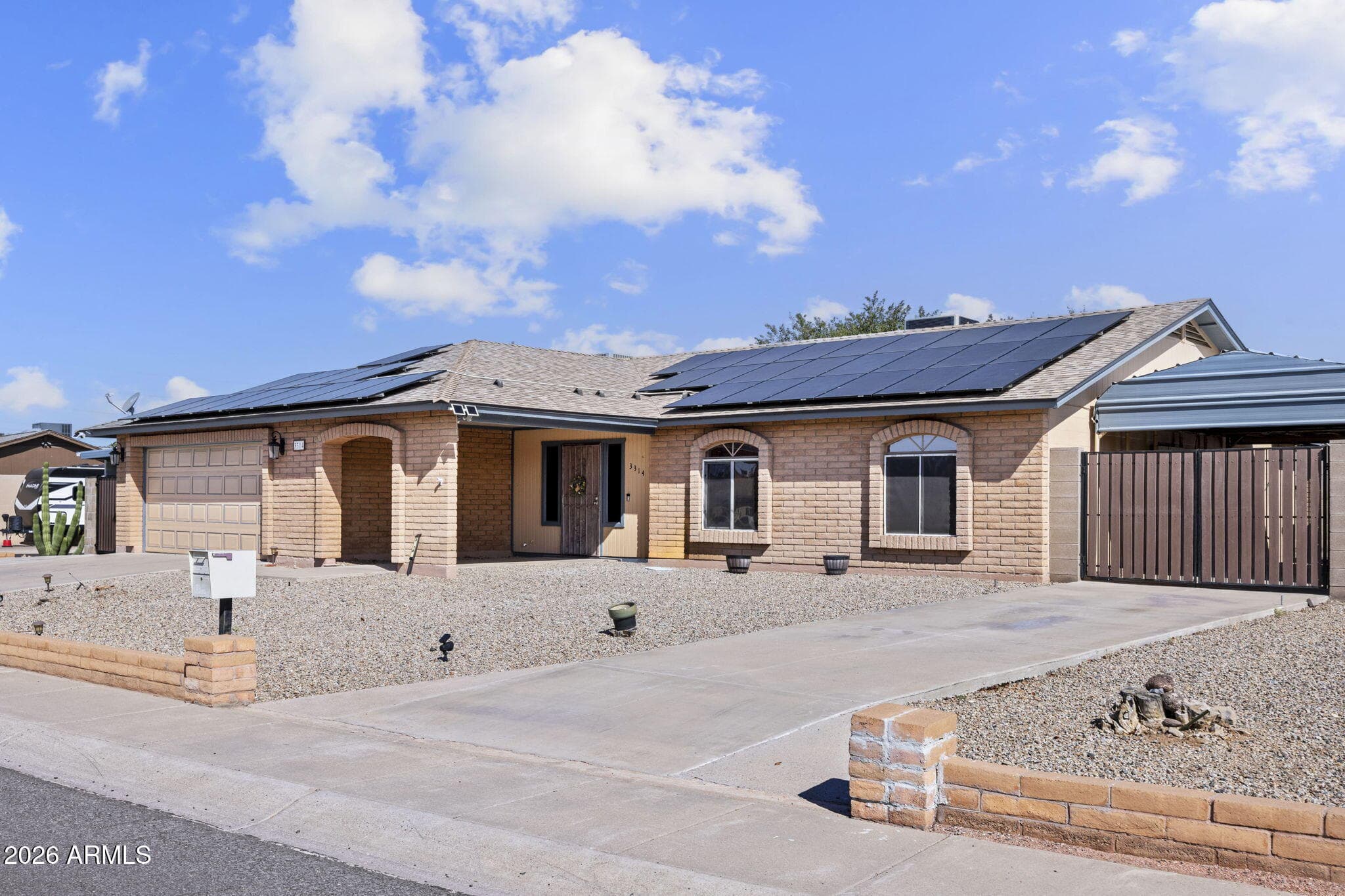 3314 W Topeka Drive — photo 2