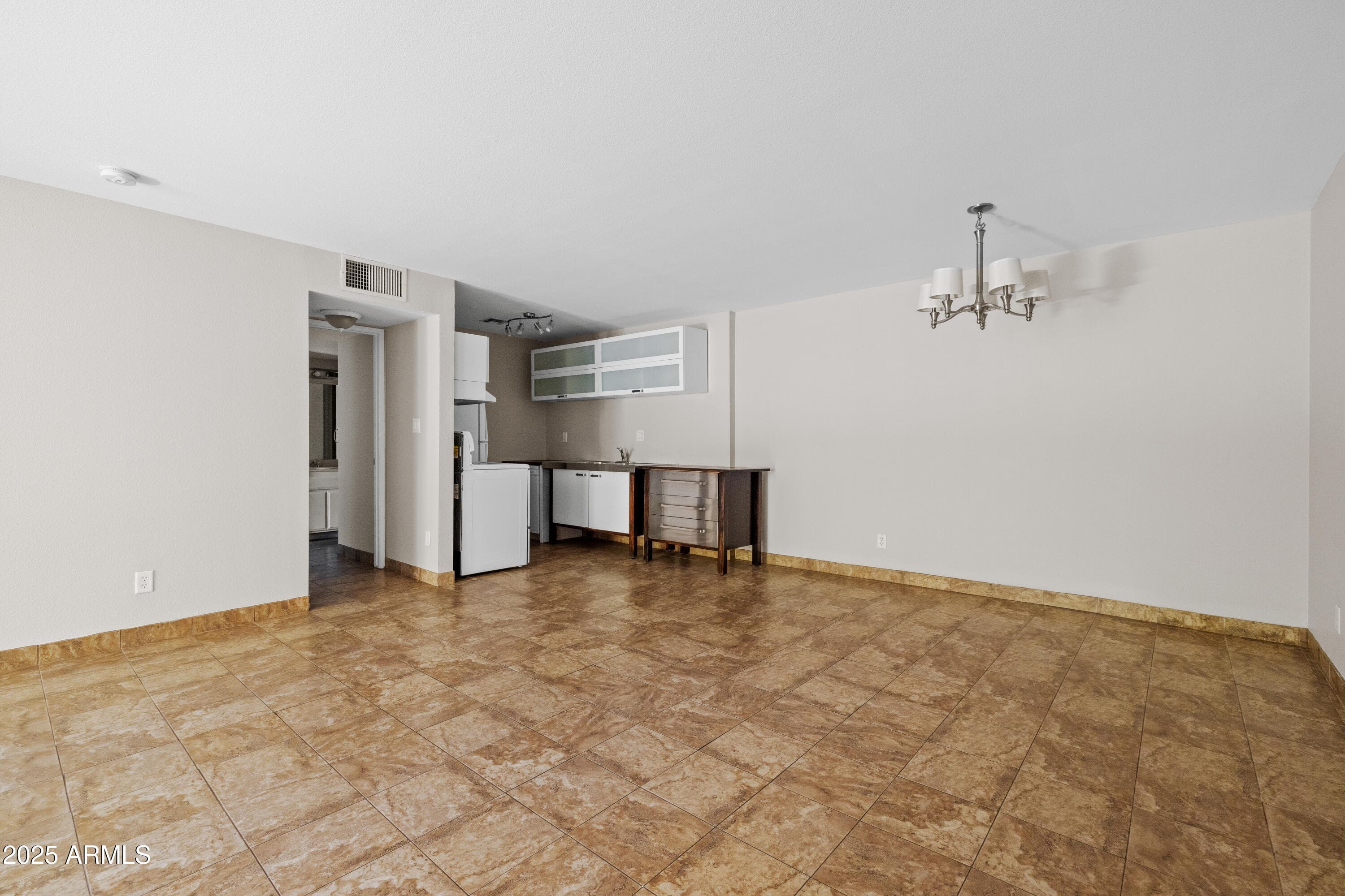 5525 E Thomas Road R11 — photo 3