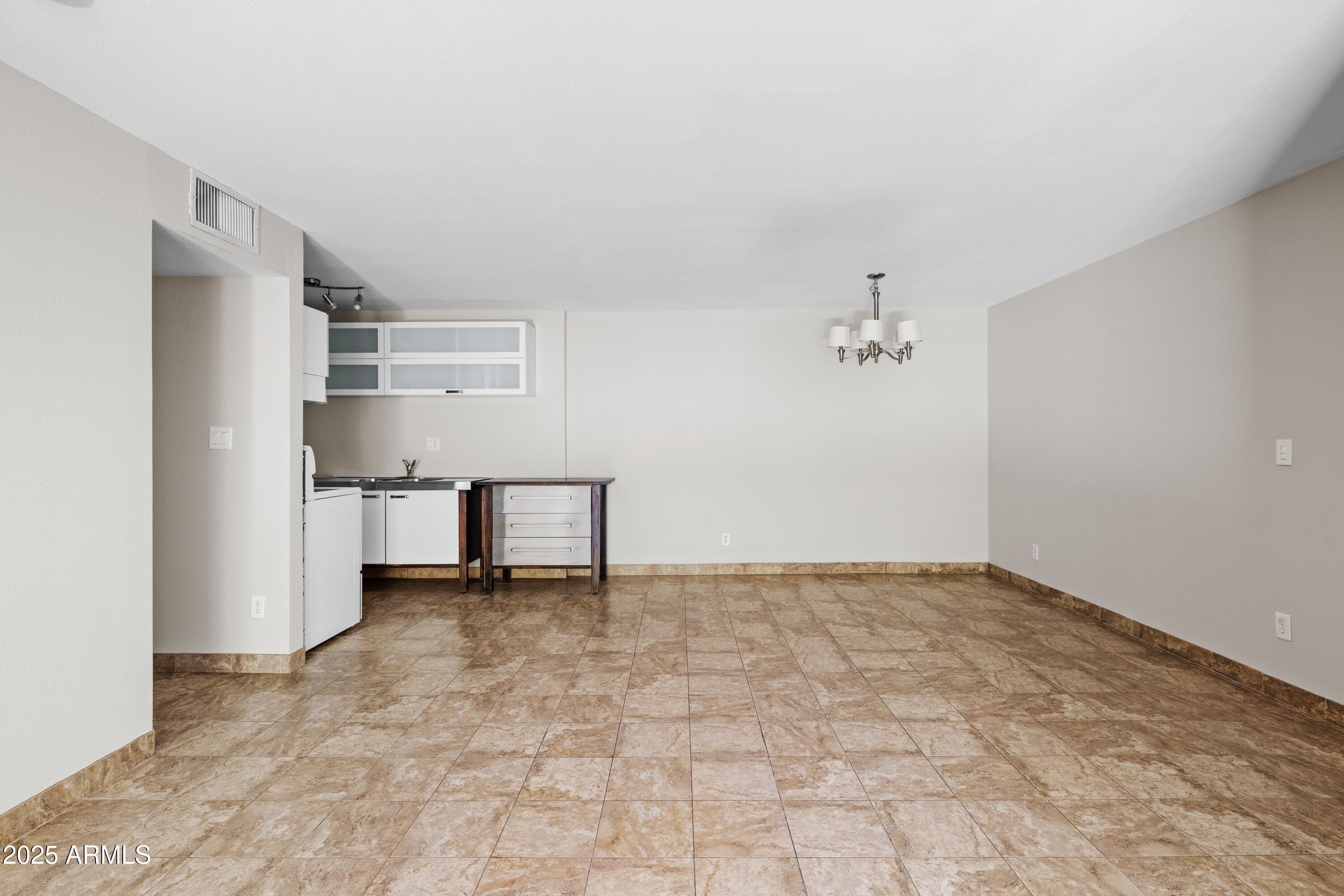 5525 E Thomas Road R11 — photo 4