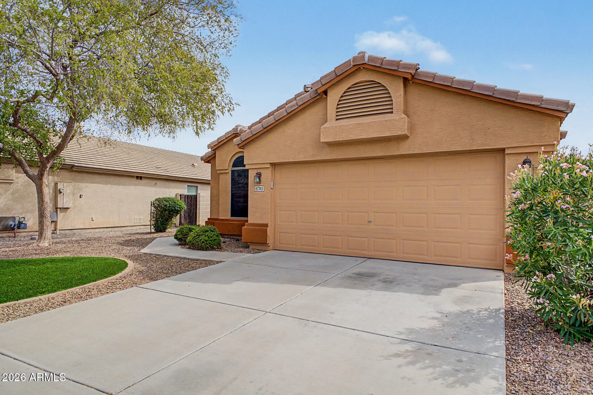 15745 W Latham Street — photo 3