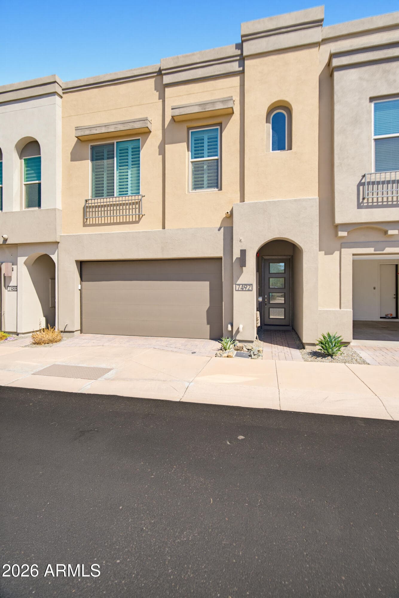 7492 E Via De Luna Drive — photo 5