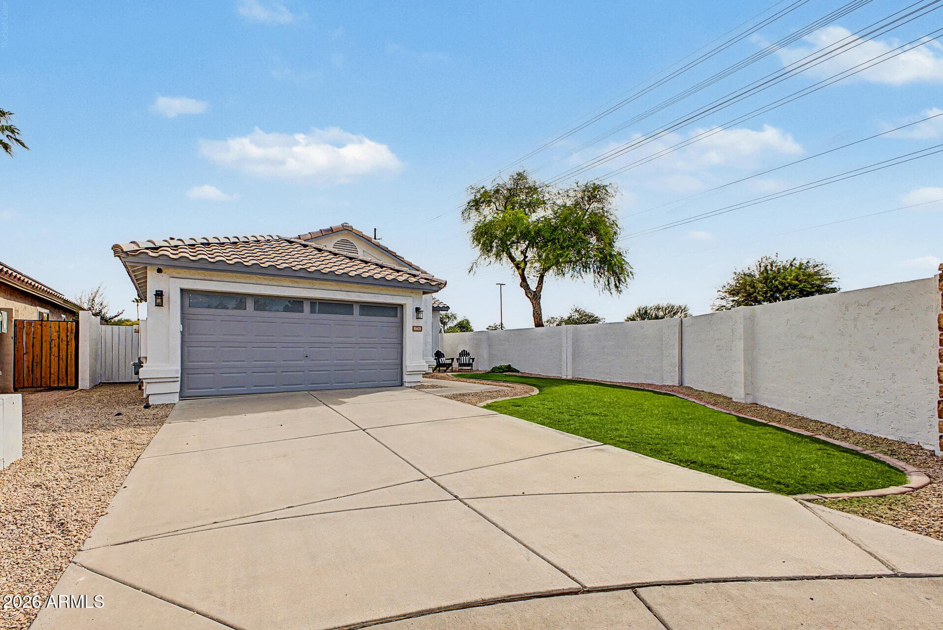1601 E Barbarita Avenue — photo 2