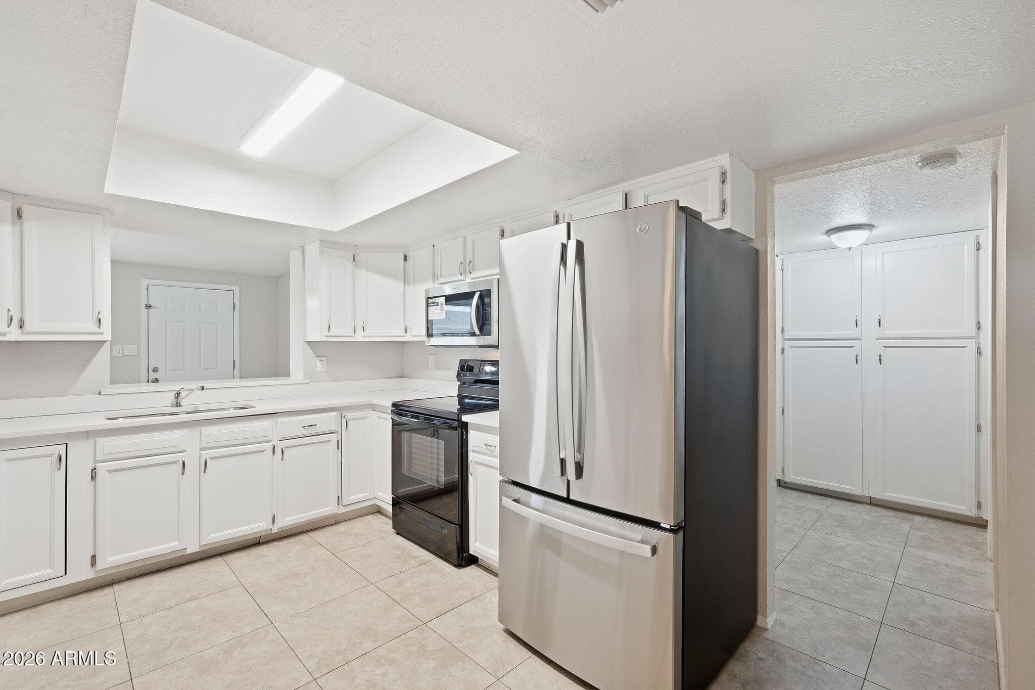 3143 W Julie Drive — photo 4
